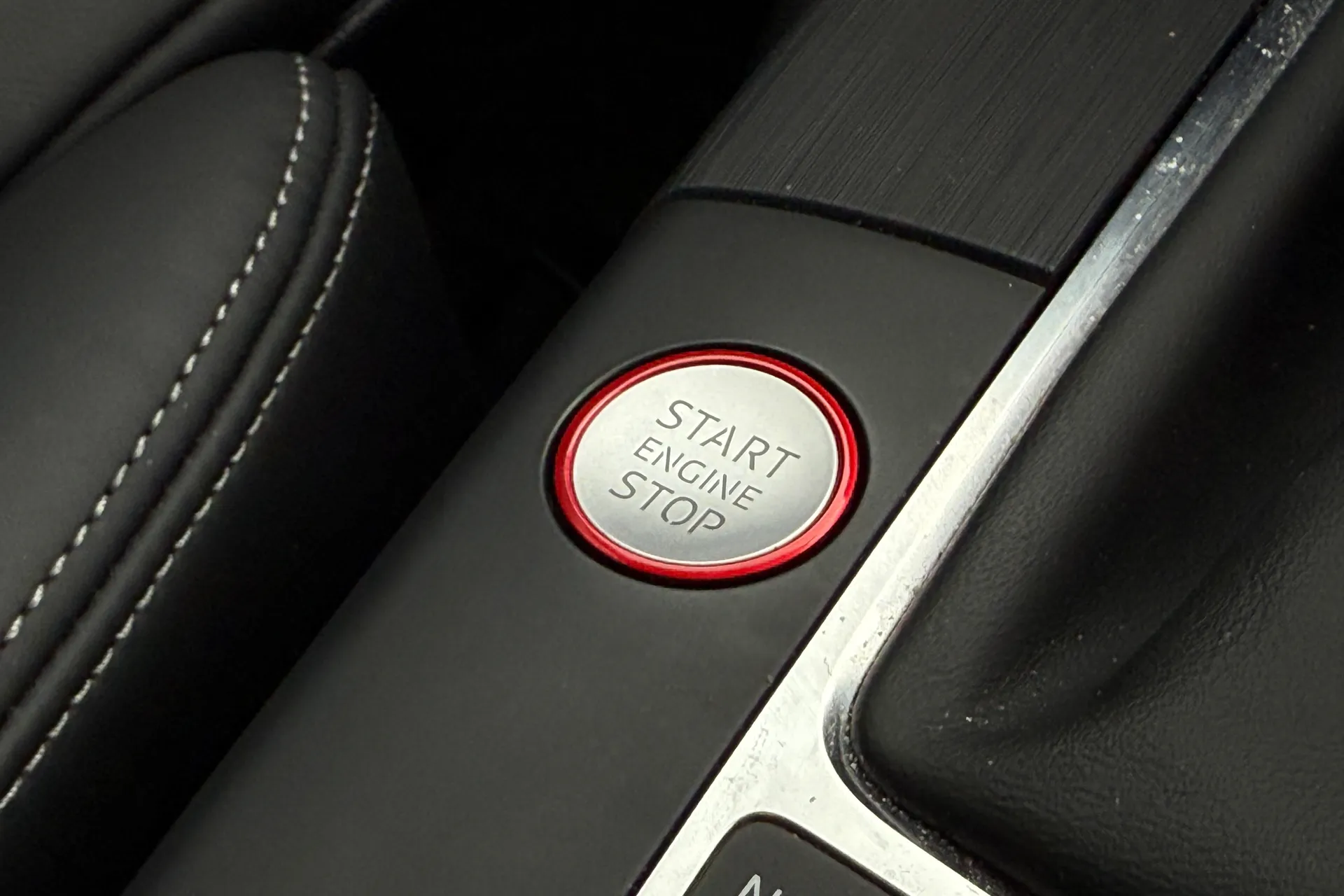 Audi RS3 thumbnail image number 24