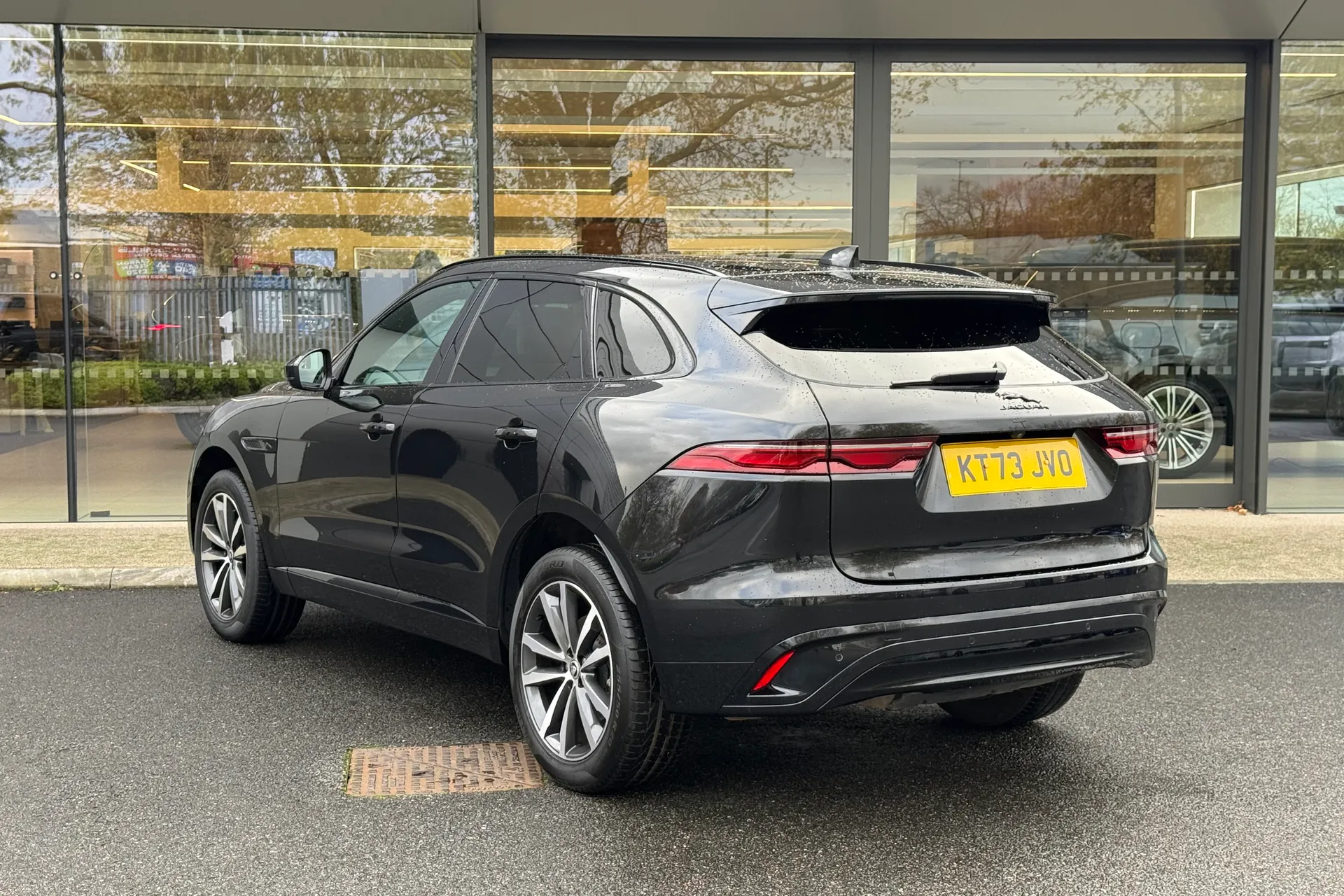 Jaguar F-PACE thumbnail image number 55