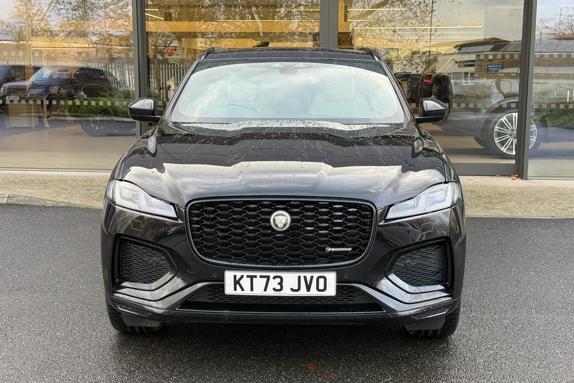 Jaguar F-PACE thumbnail image number 6