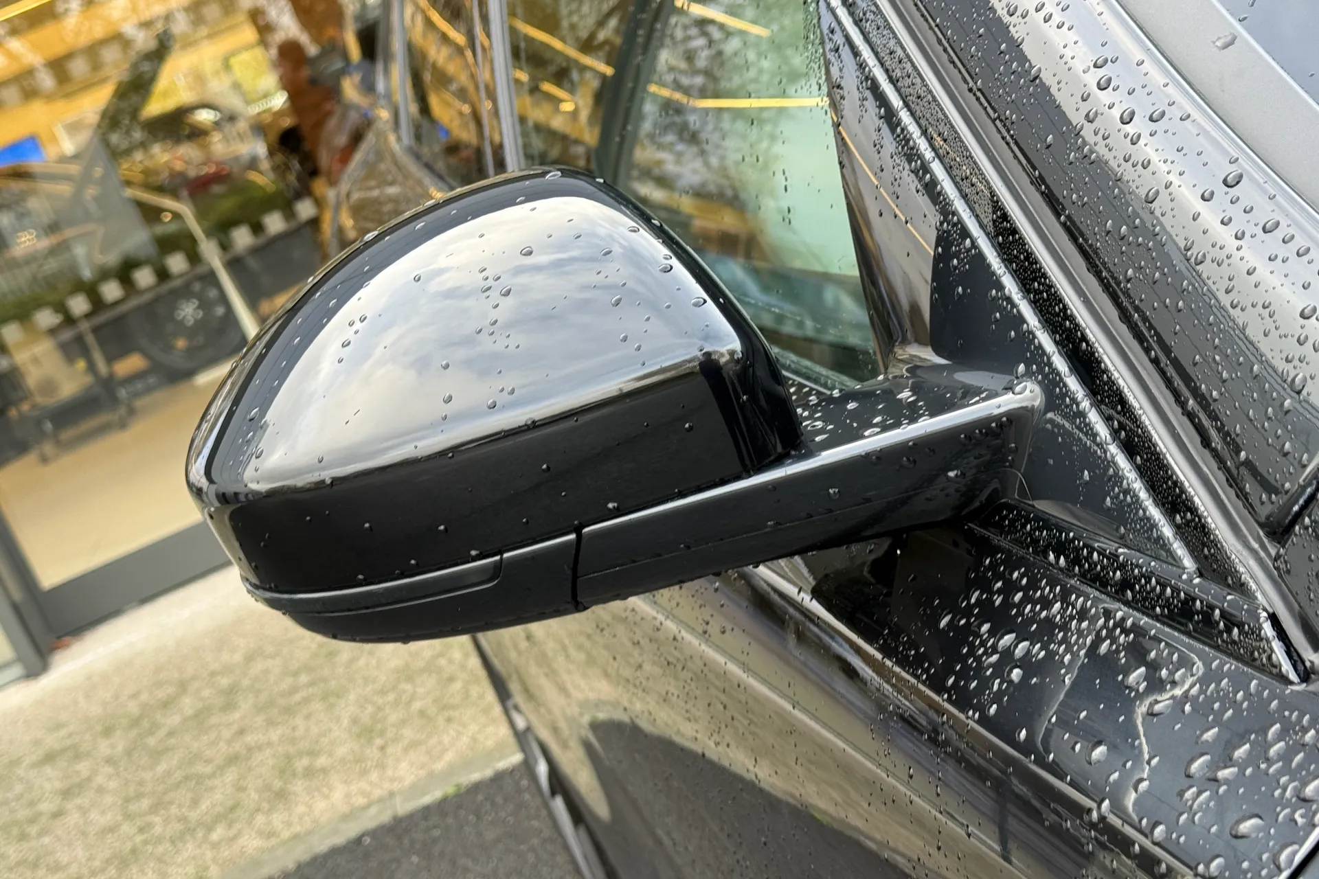 Jaguar F-PACE thumbnail image number 50