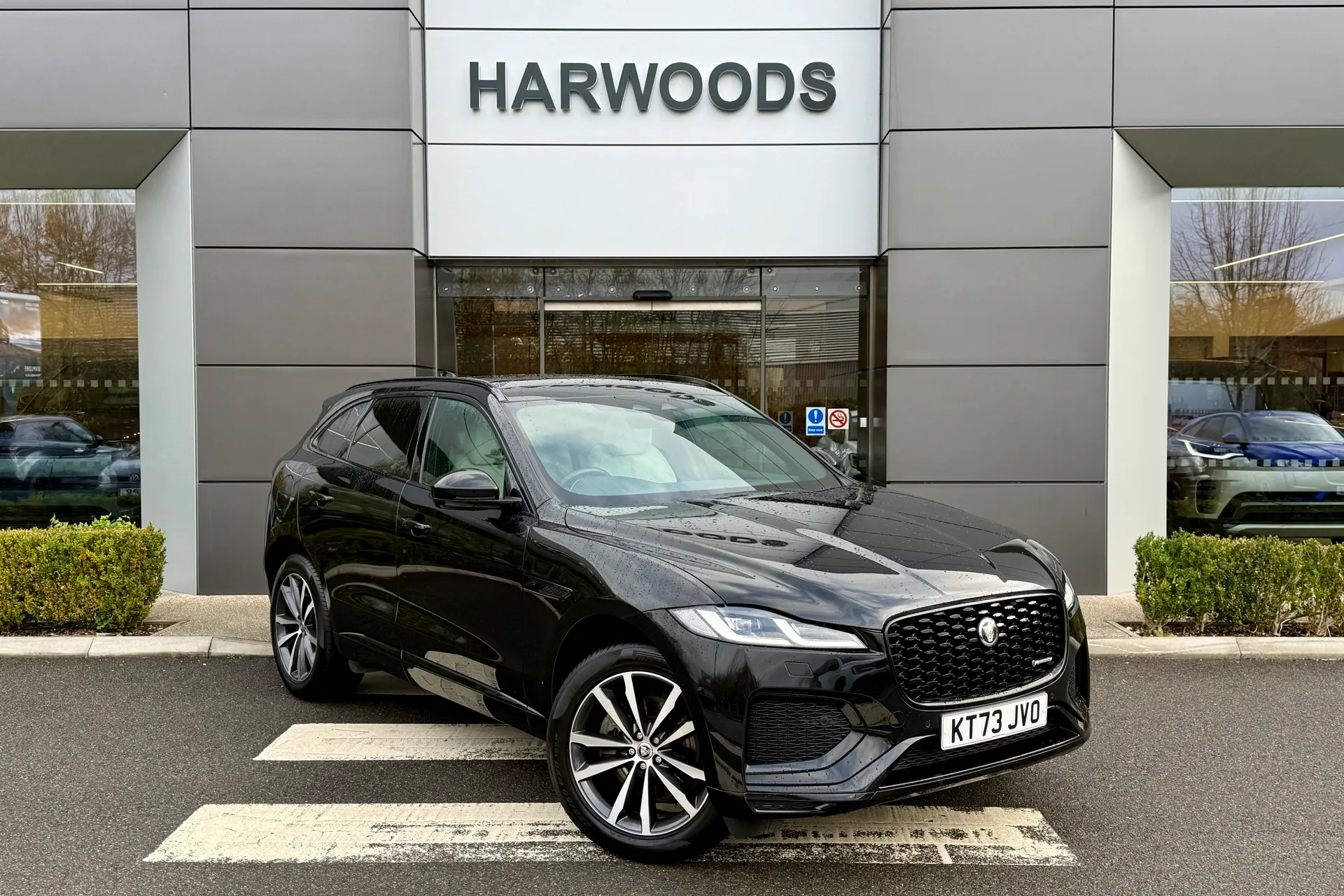 Jaguar F-PACE focused image