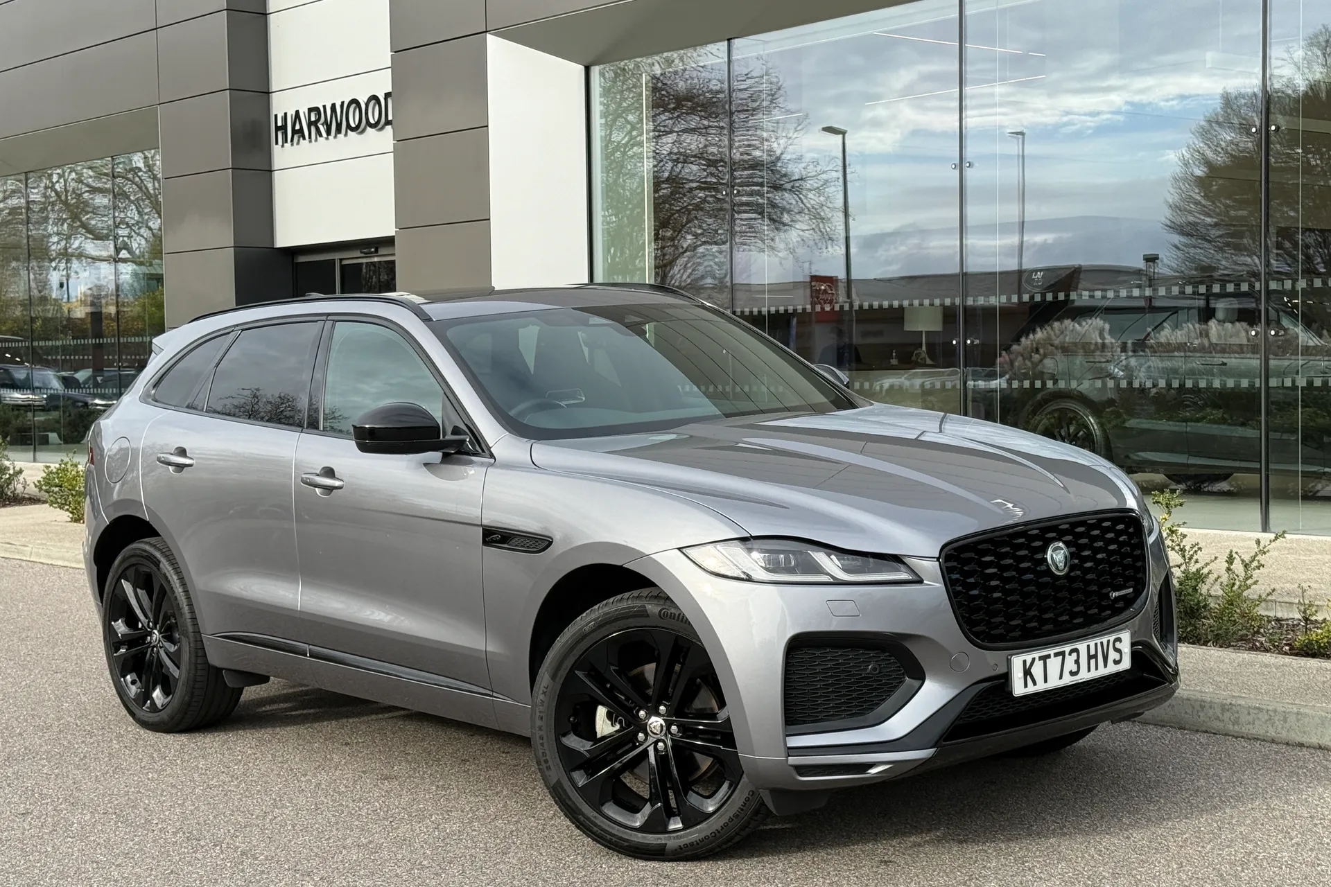 Jaguar F-PACE focused image