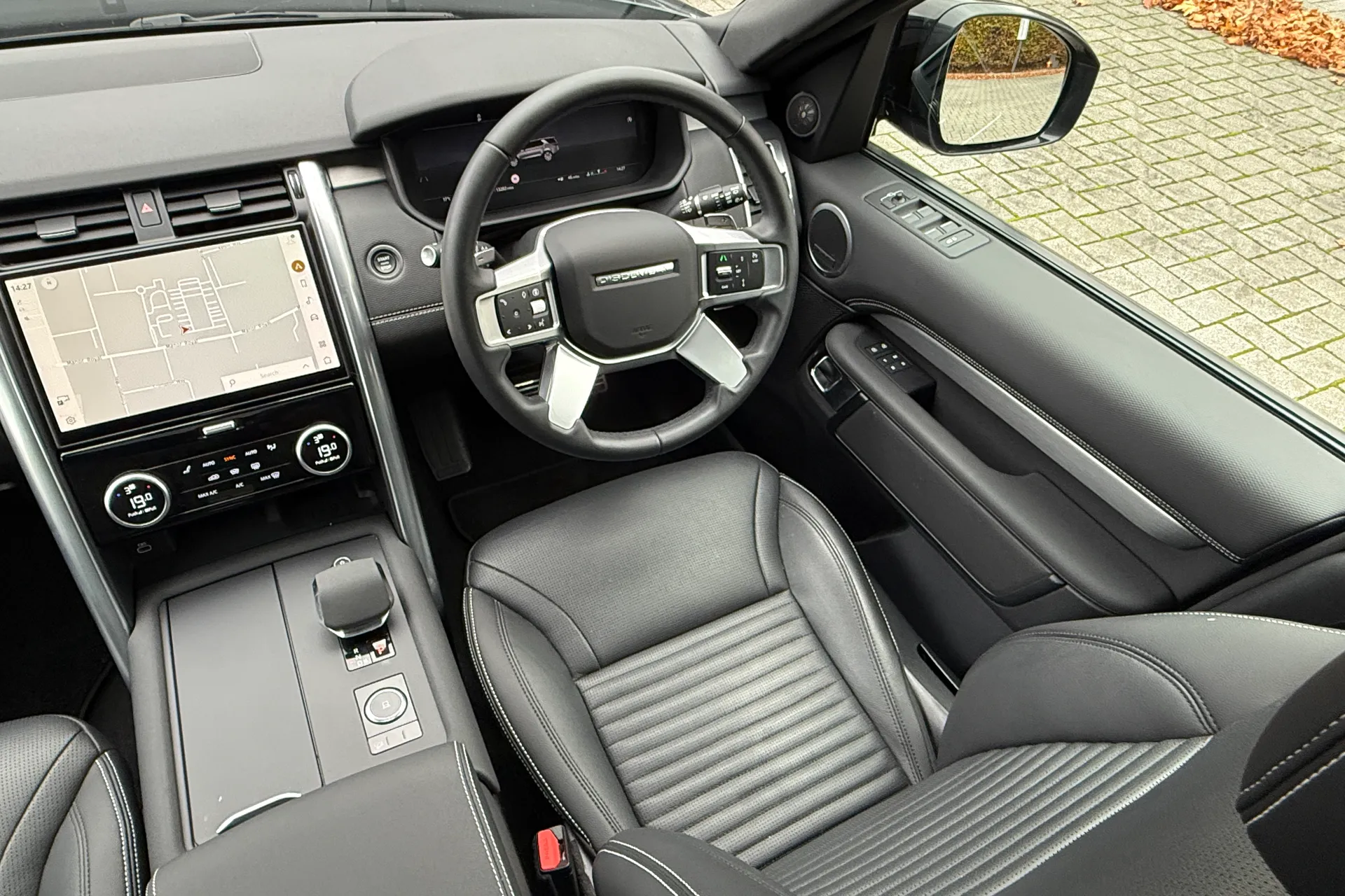 LAND ROVER DISCOVERY thumbnail image number 26