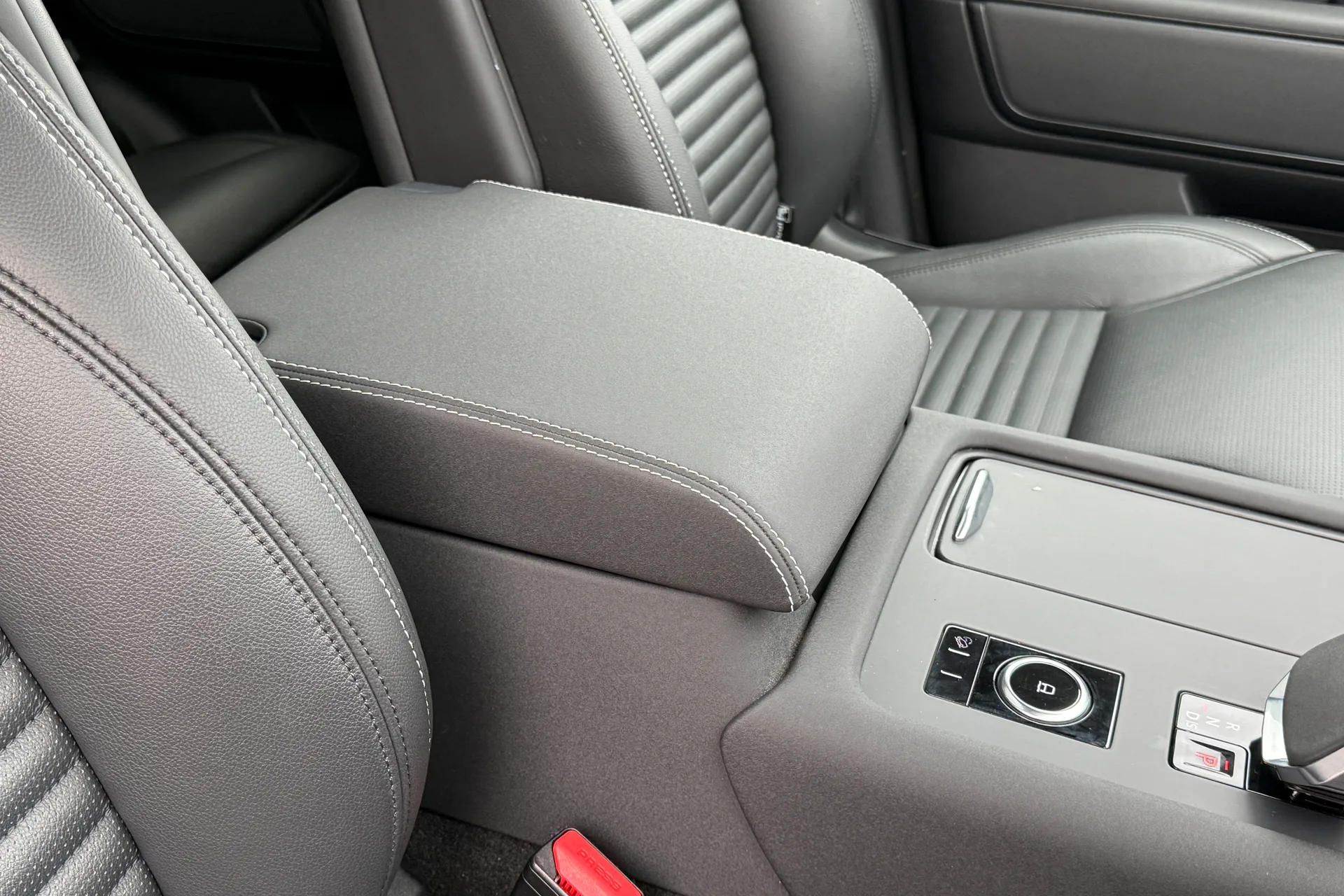 LAND ROVER DISCOVERY thumbnail image number 44