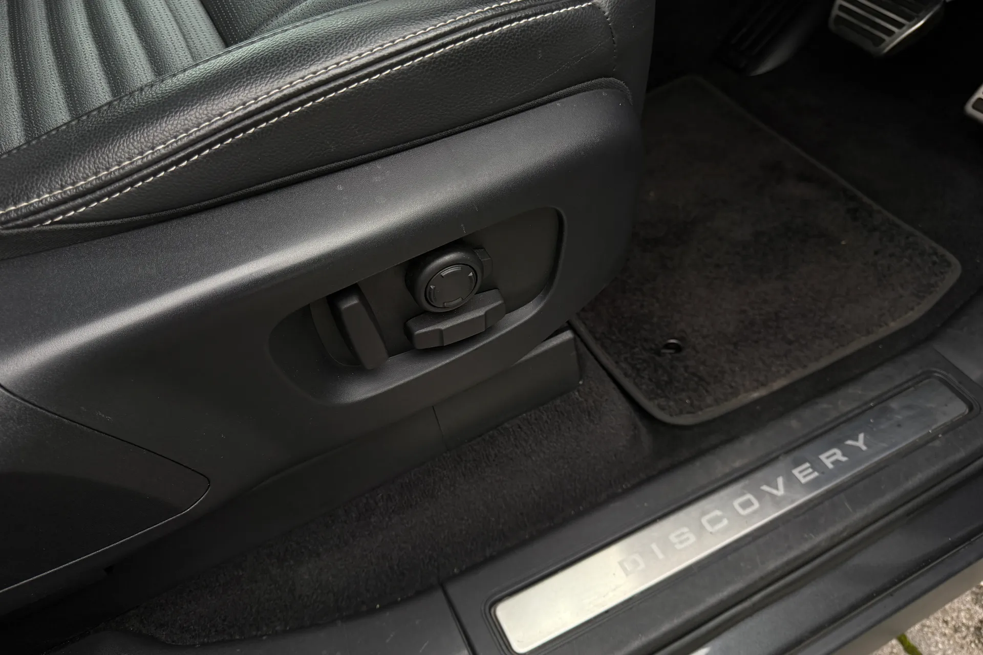 LAND ROVER DISCOVERY thumbnail image number 37