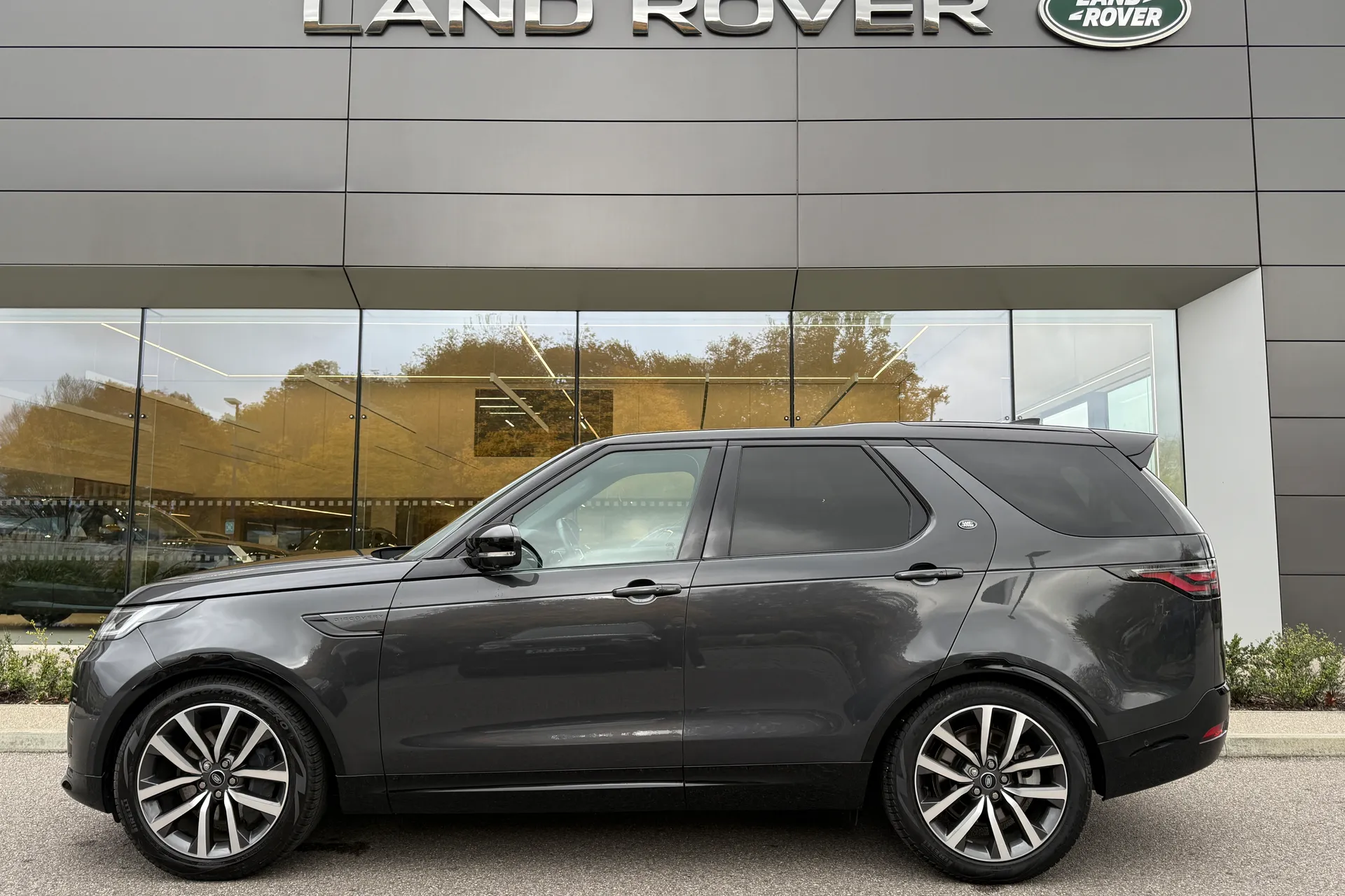 LAND ROVER DISCOVERY thumbnail image number 9