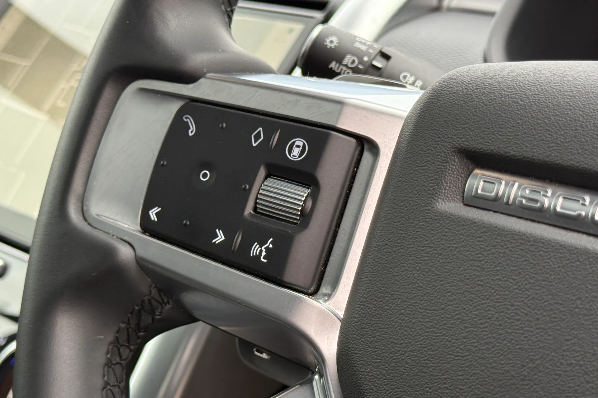 LAND ROVER DISCOVERY thumbnail image number 45