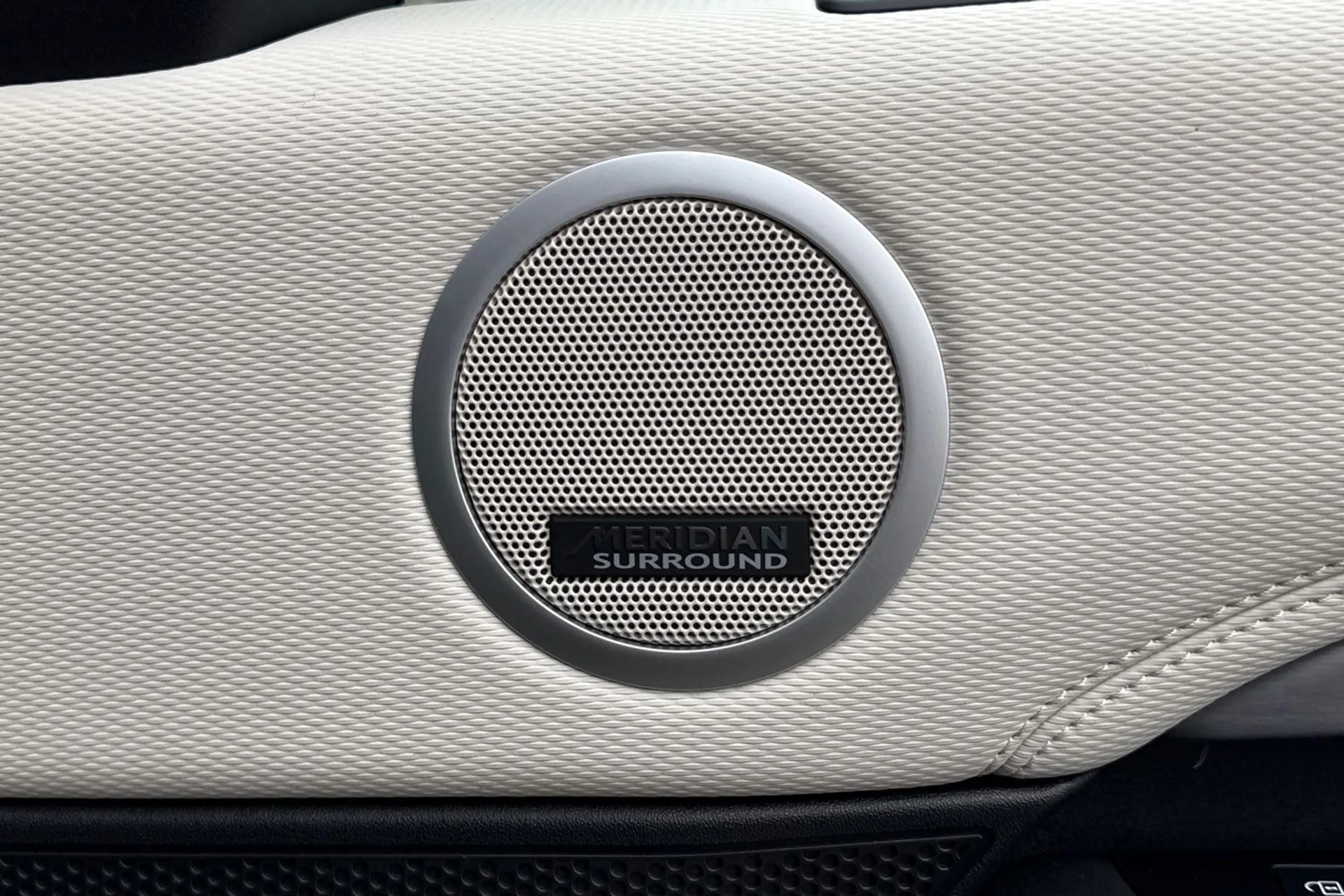 LAND ROVER DISCOVERY thumbnail image number 22