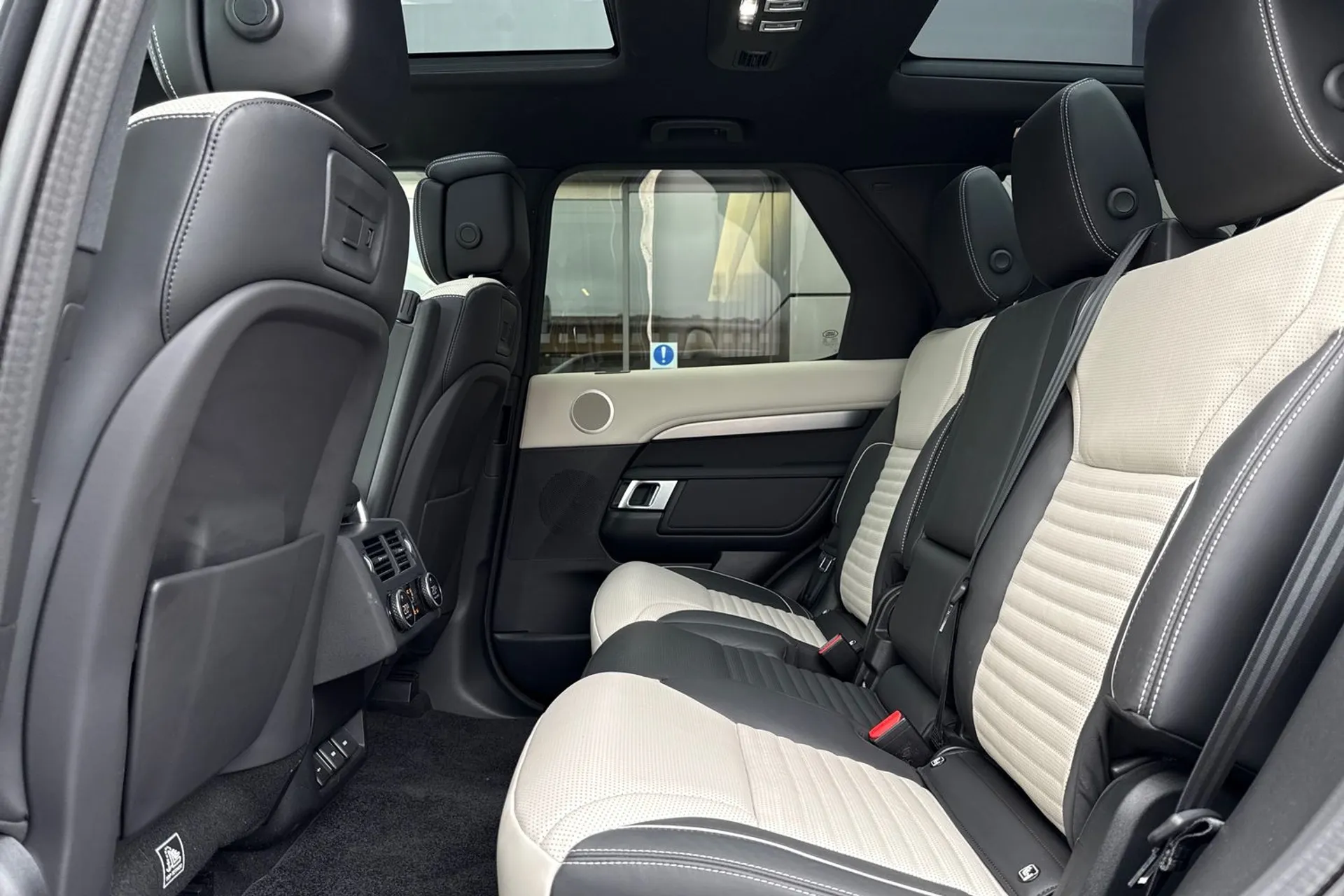 LAND ROVER DISCOVERY thumbnail image number 56