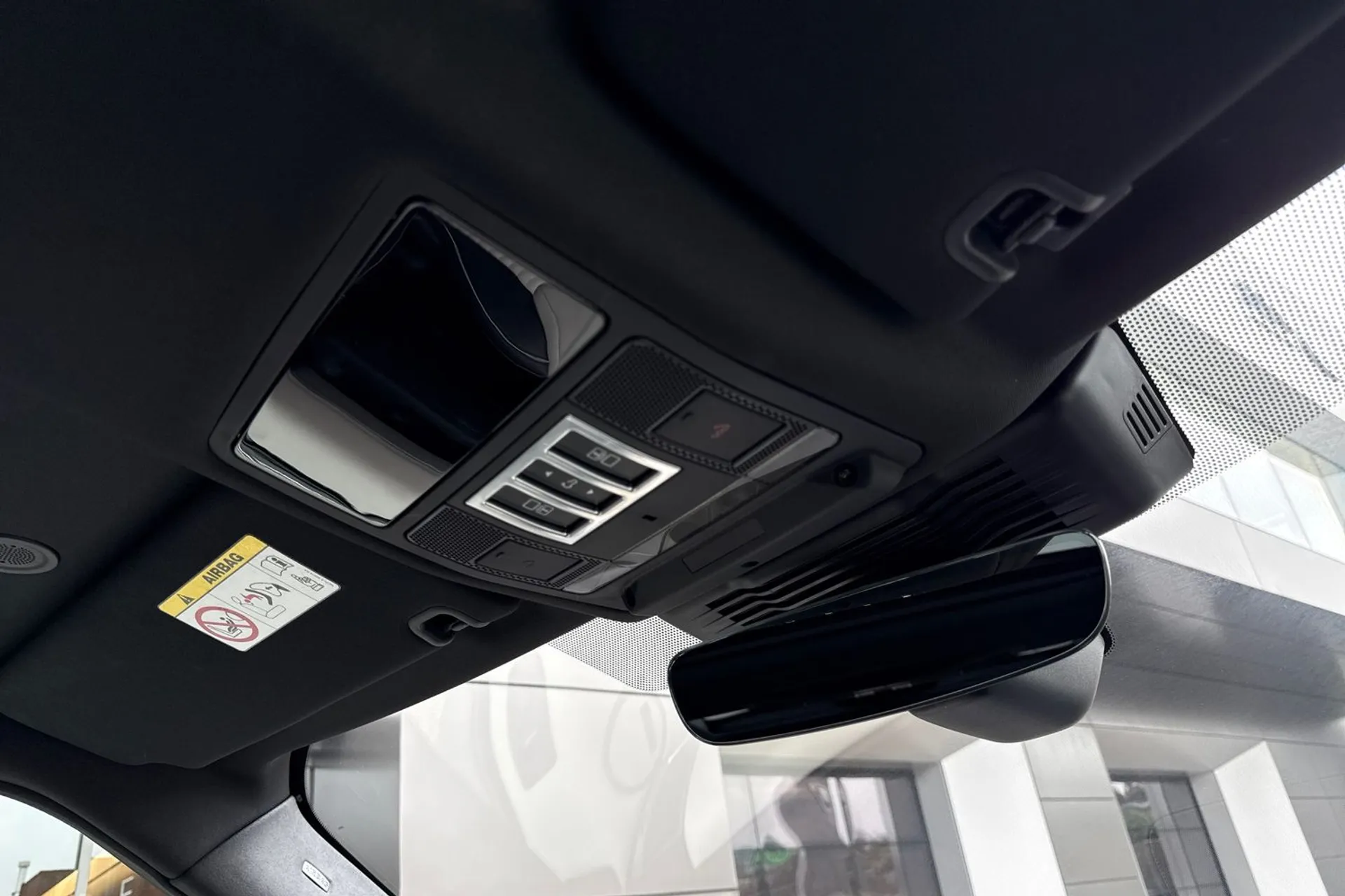 LAND ROVER DISCOVERY thumbnail image number 58