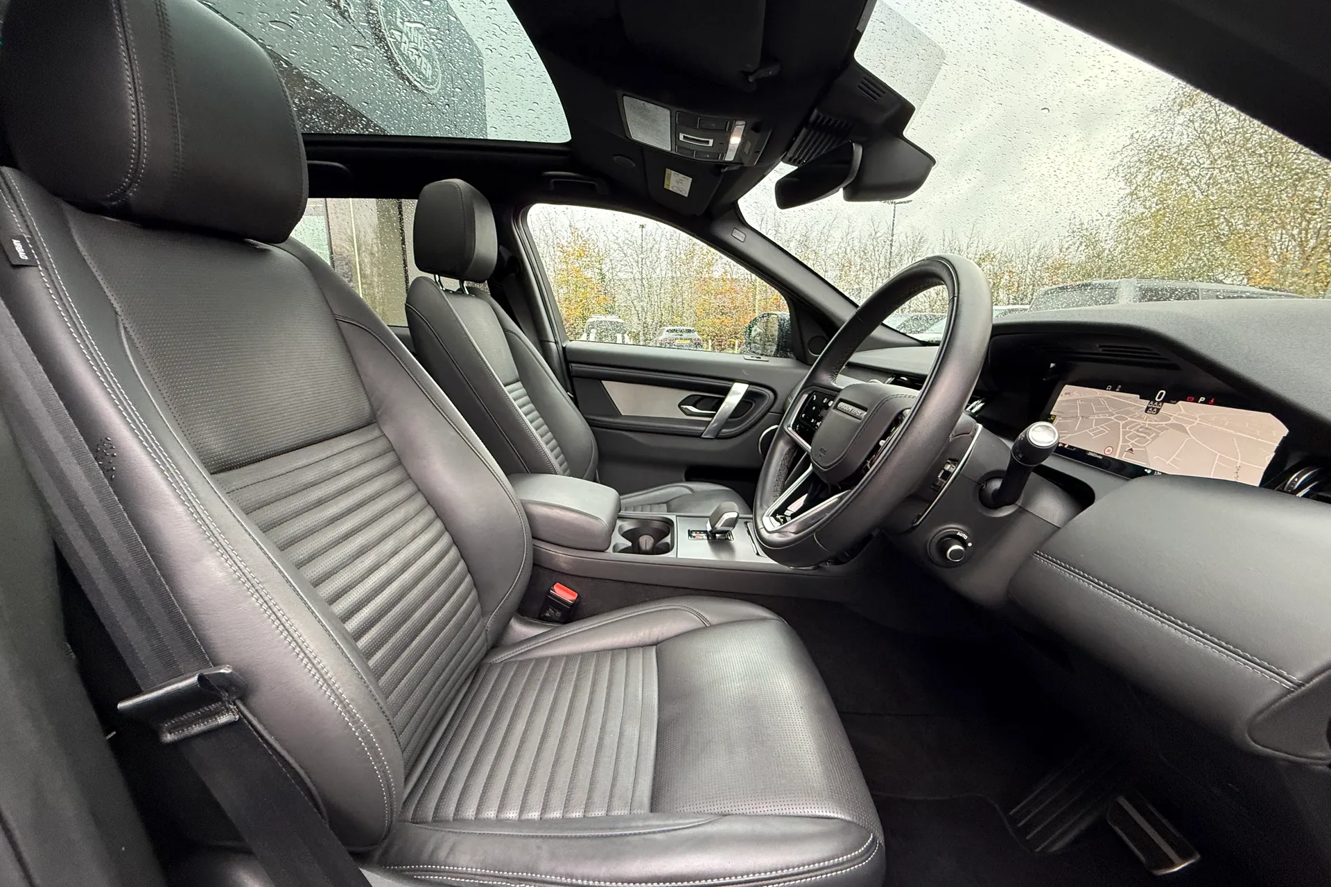 LAND ROVER DISCOVERY SPORT thumbnail image number 9