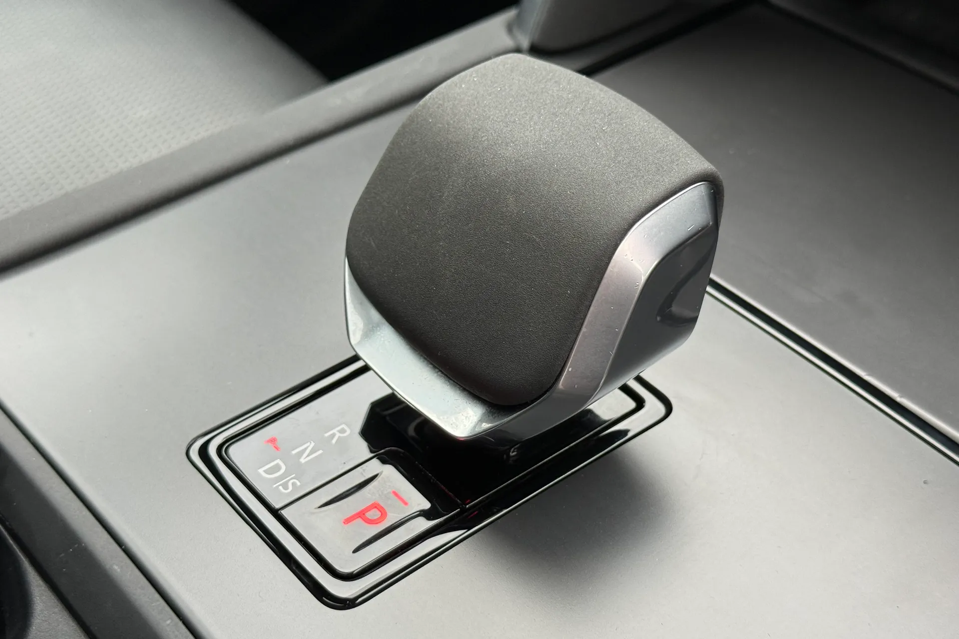 LAND ROVER DISCOVERY SPORT thumbnail image number 20