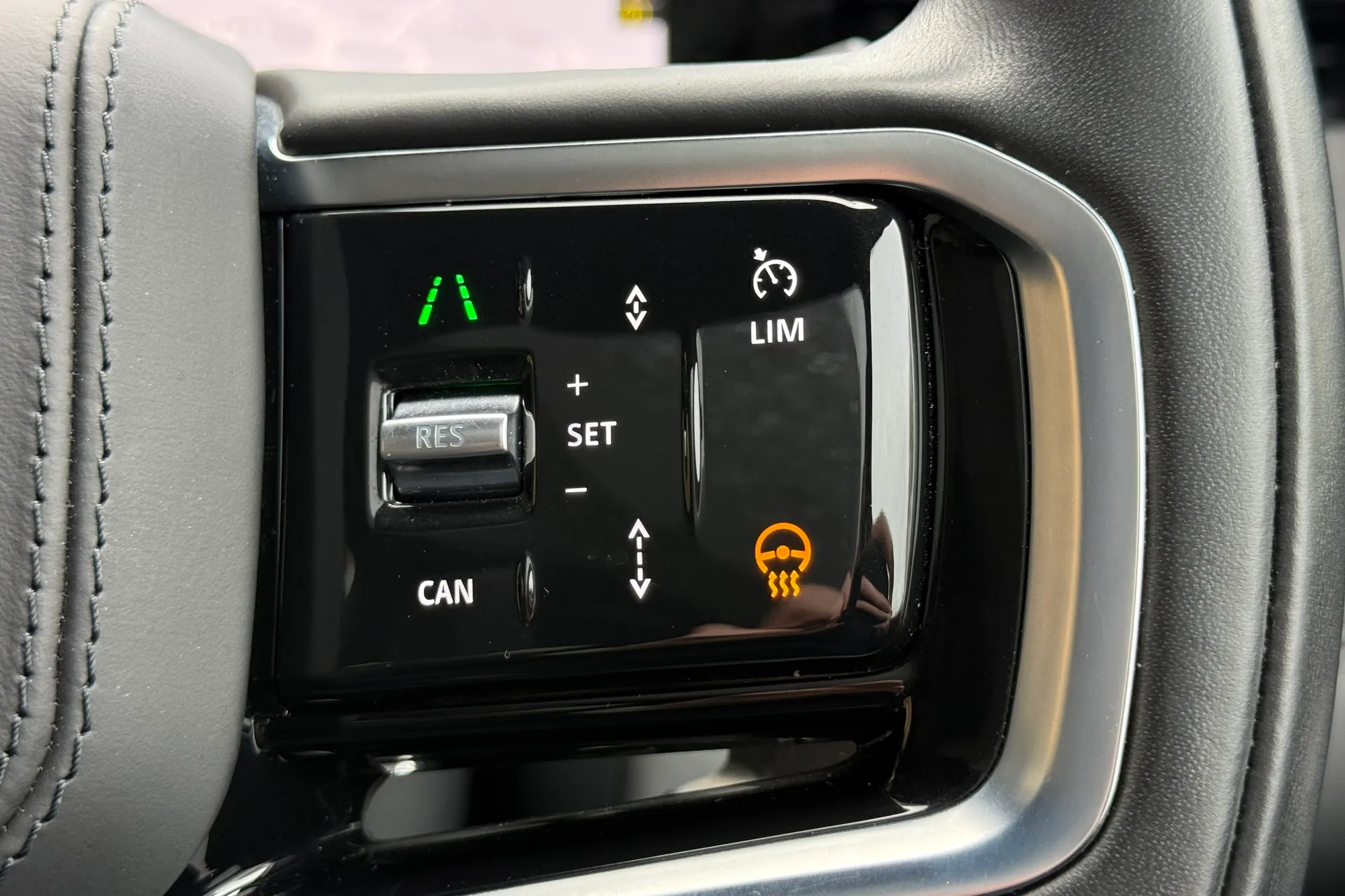 LAND ROVER DISCOVERY SPORT thumbnail image number 28