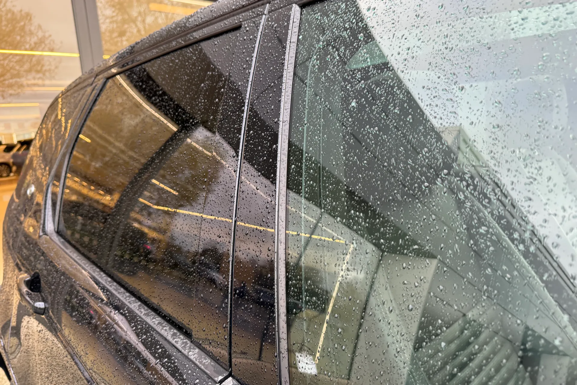 LAND ROVER DISCOVERY SPORT thumbnail image number 25