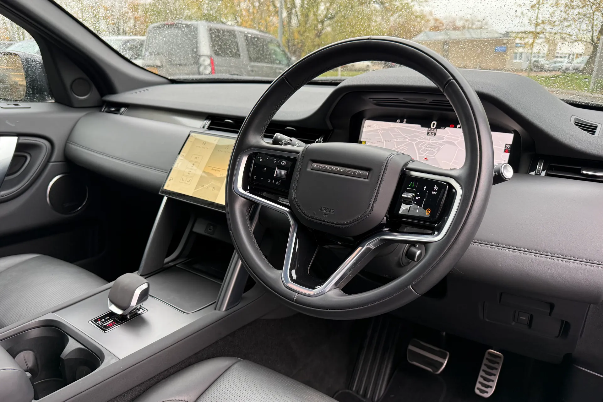 LAND ROVER DISCOVERY SPORT thumbnail image number 32