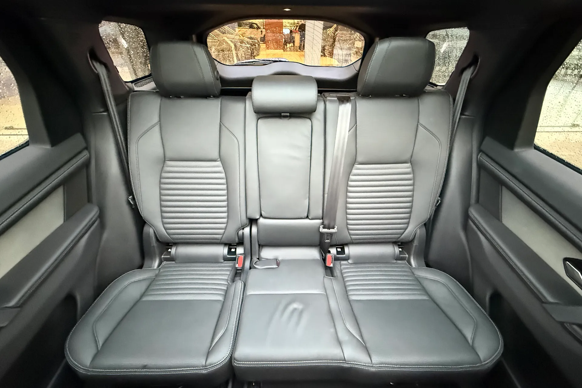 LAND ROVER DISCOVERY SPORT thumbnail image number 11