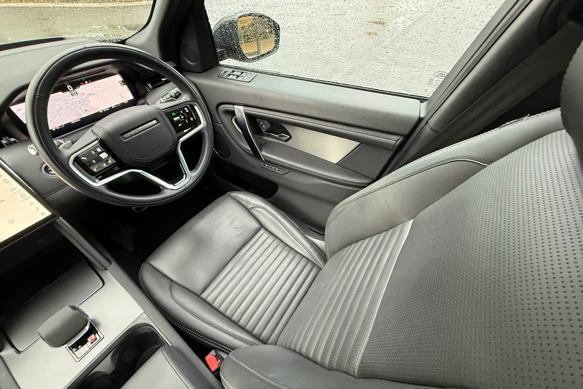 LAND ROVER DISCOVERY SPORT thumbnail image number 13