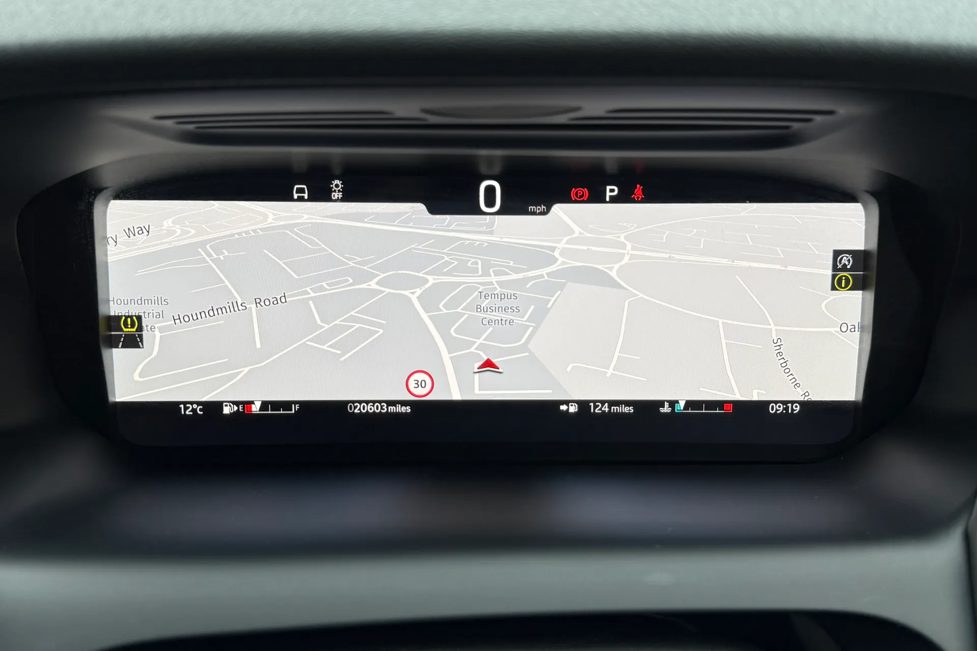 LAND ROVER DISCOVERY SPORT thumbnail image number 23