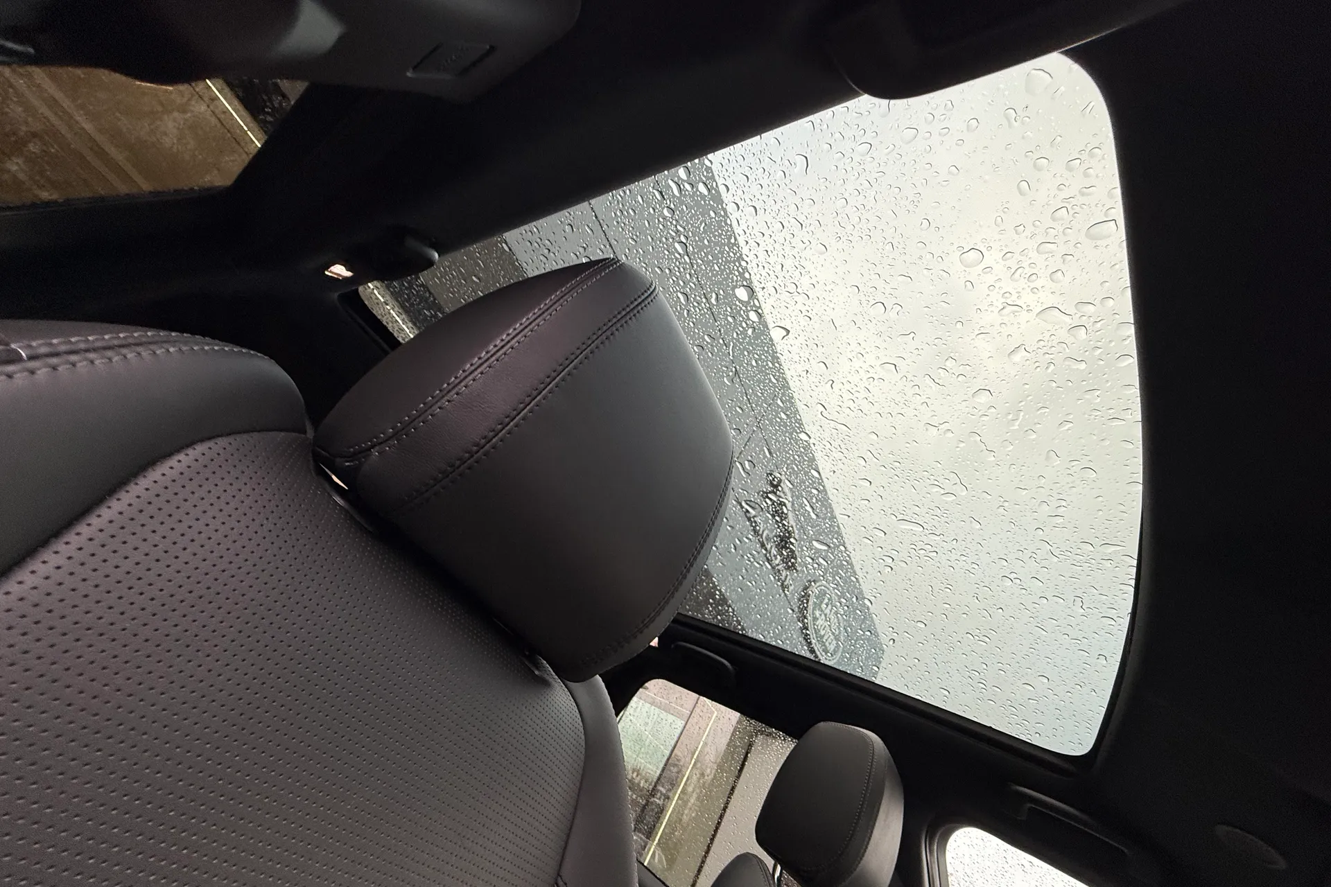 LAND ROVER DISCOVERY SPORT thumbnail image number 36