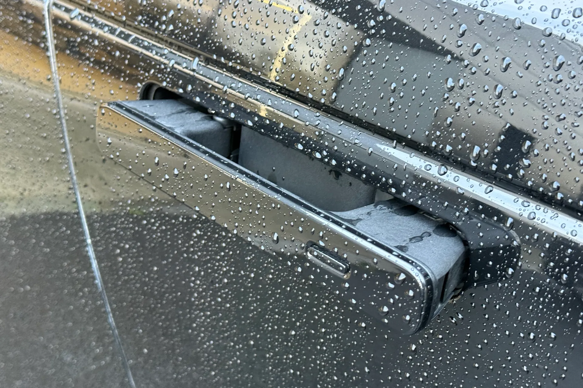 LAND ROVER RANGE ROVER VELAR thumbnail image number 37