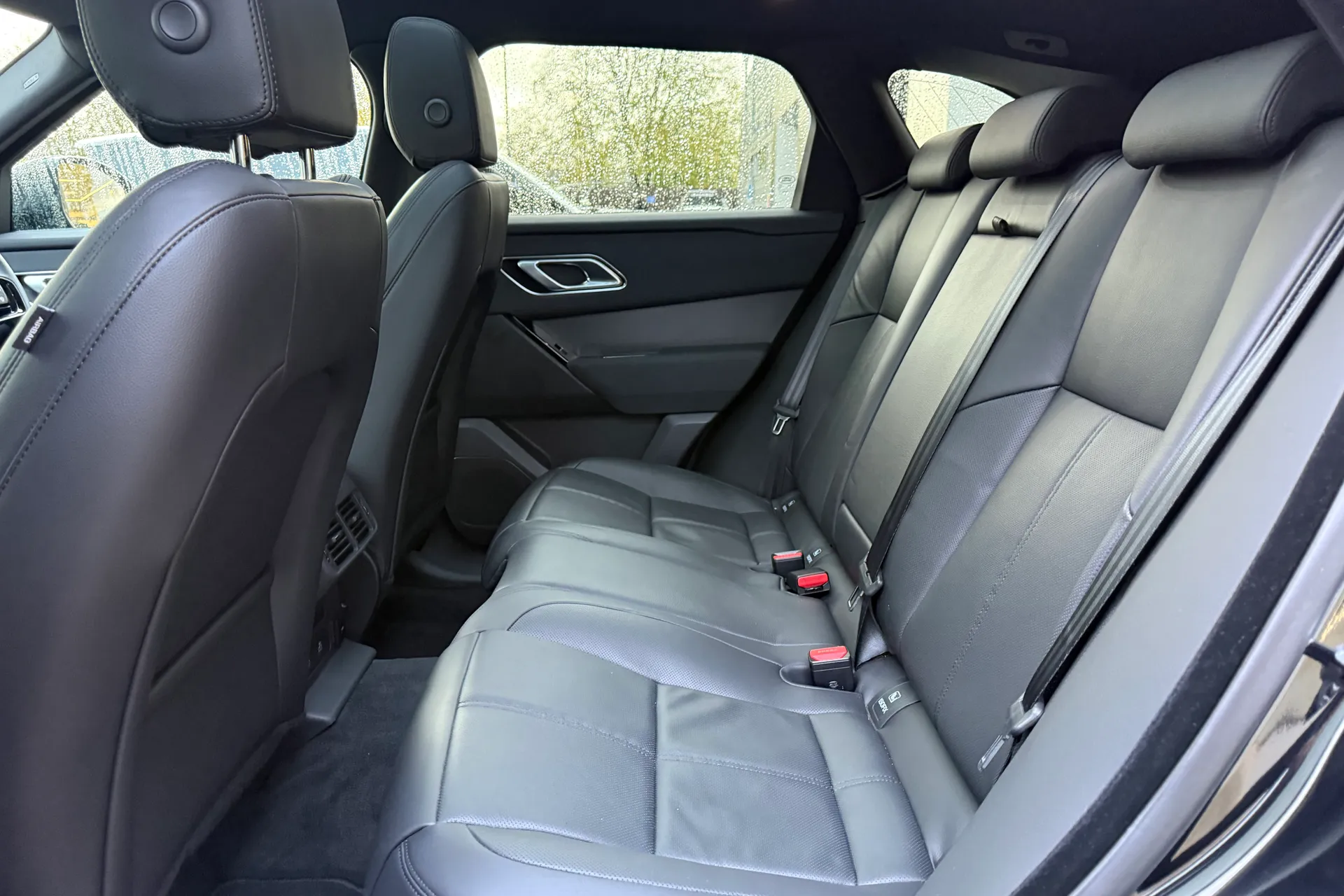 LAND ROVER RANGE ROVER VELAR thumbnail image number 48