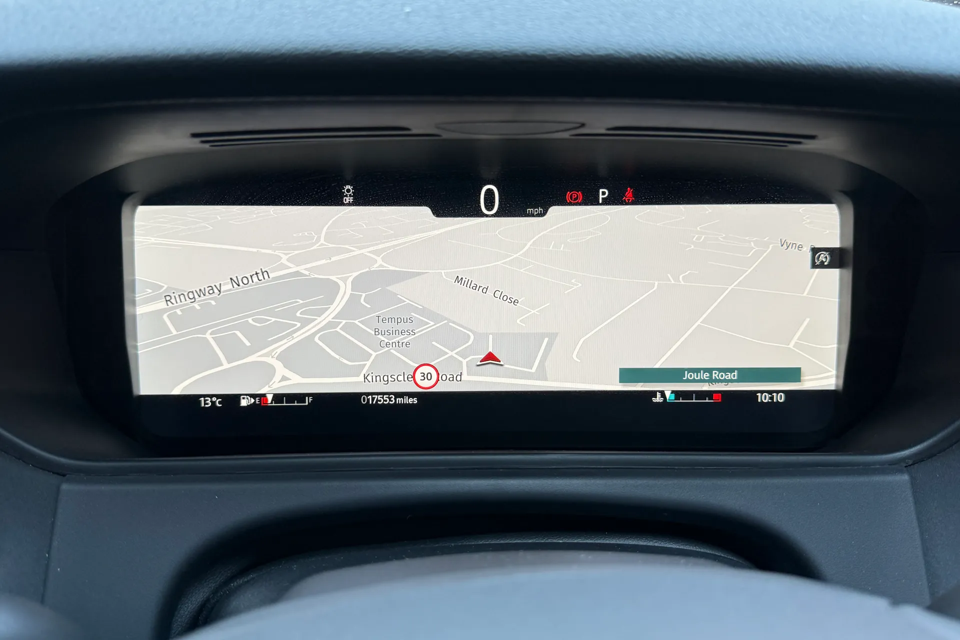 LAND ROVER RANGE ROVER VELAR thumbnail image number 22