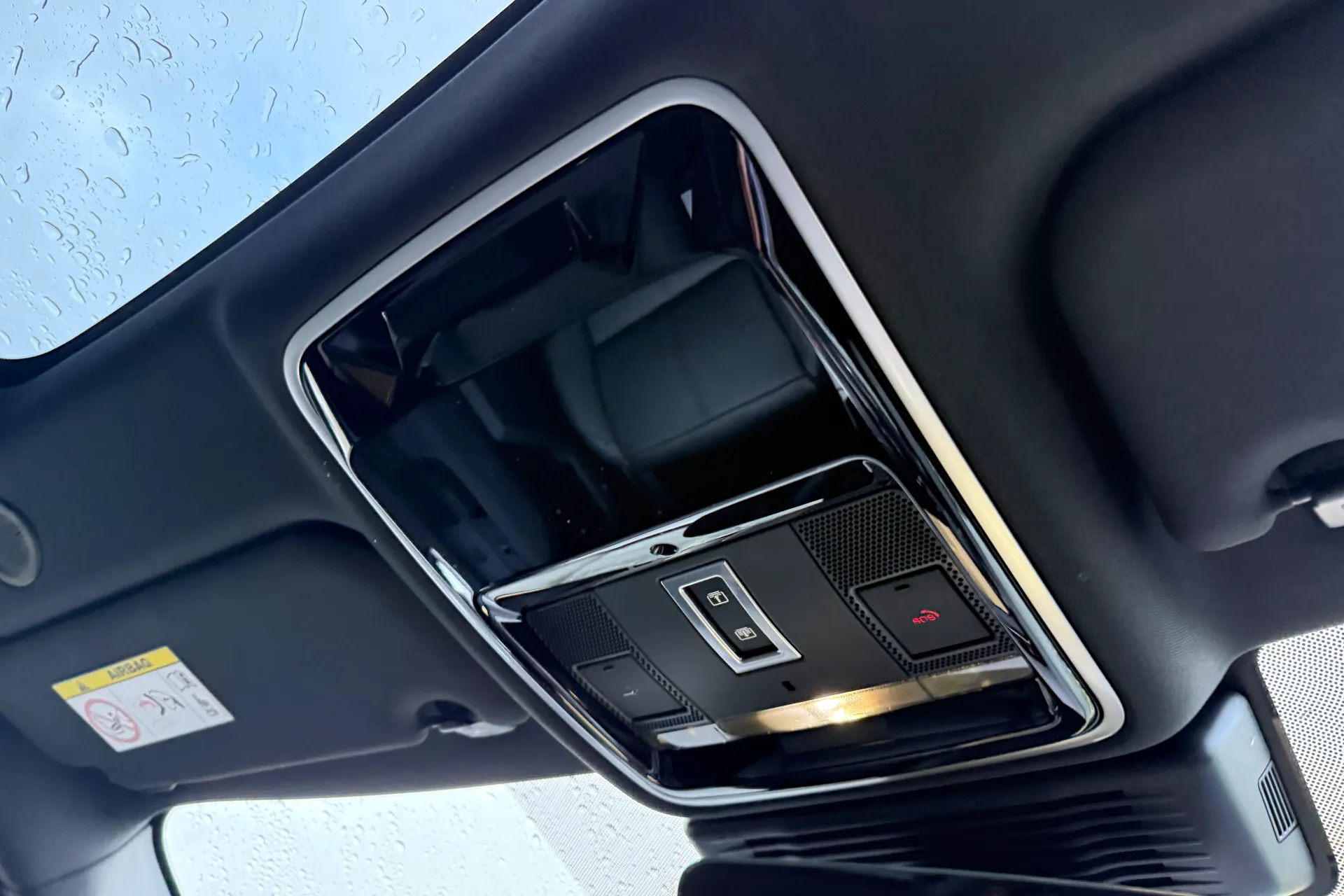 LAND ROVER RANGE ROVER VELAR thumbnail image number 52