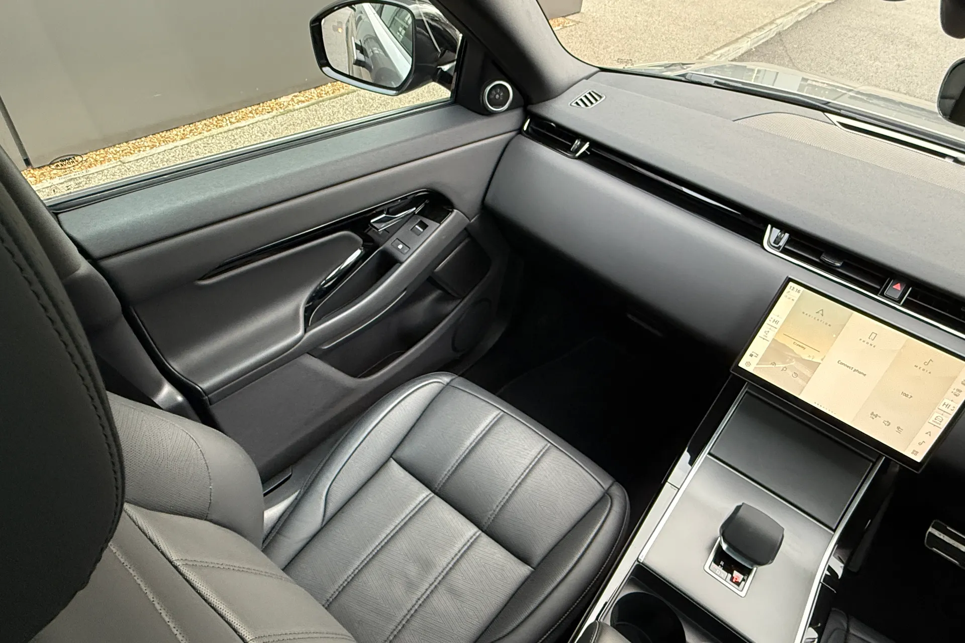 LAND ROVER RANGE ROVER EVOQUE thumbnail image number 15