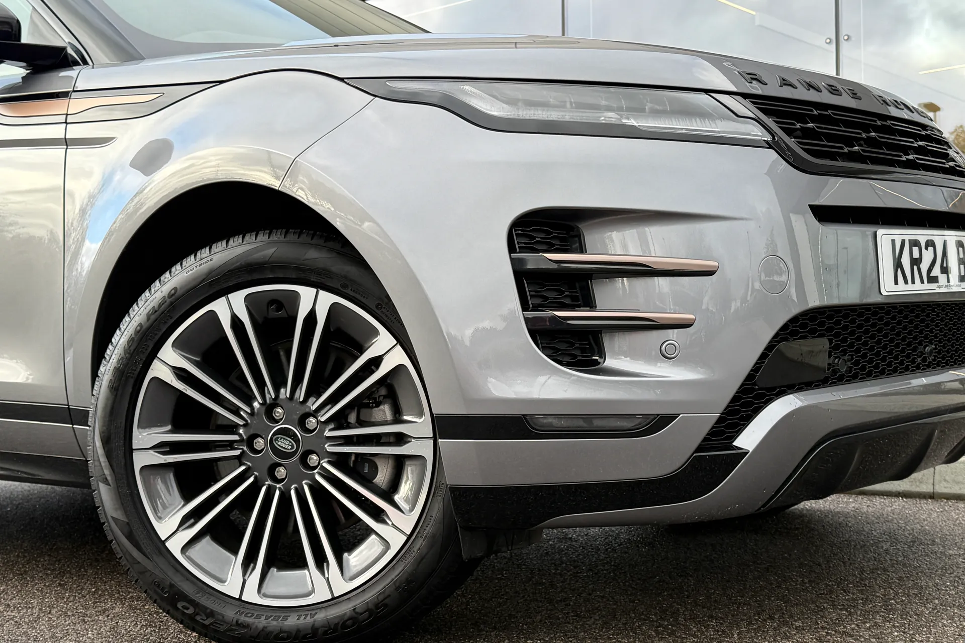 LAND ROVER RANGE ROVER EVOQUE thumbnail image number 9