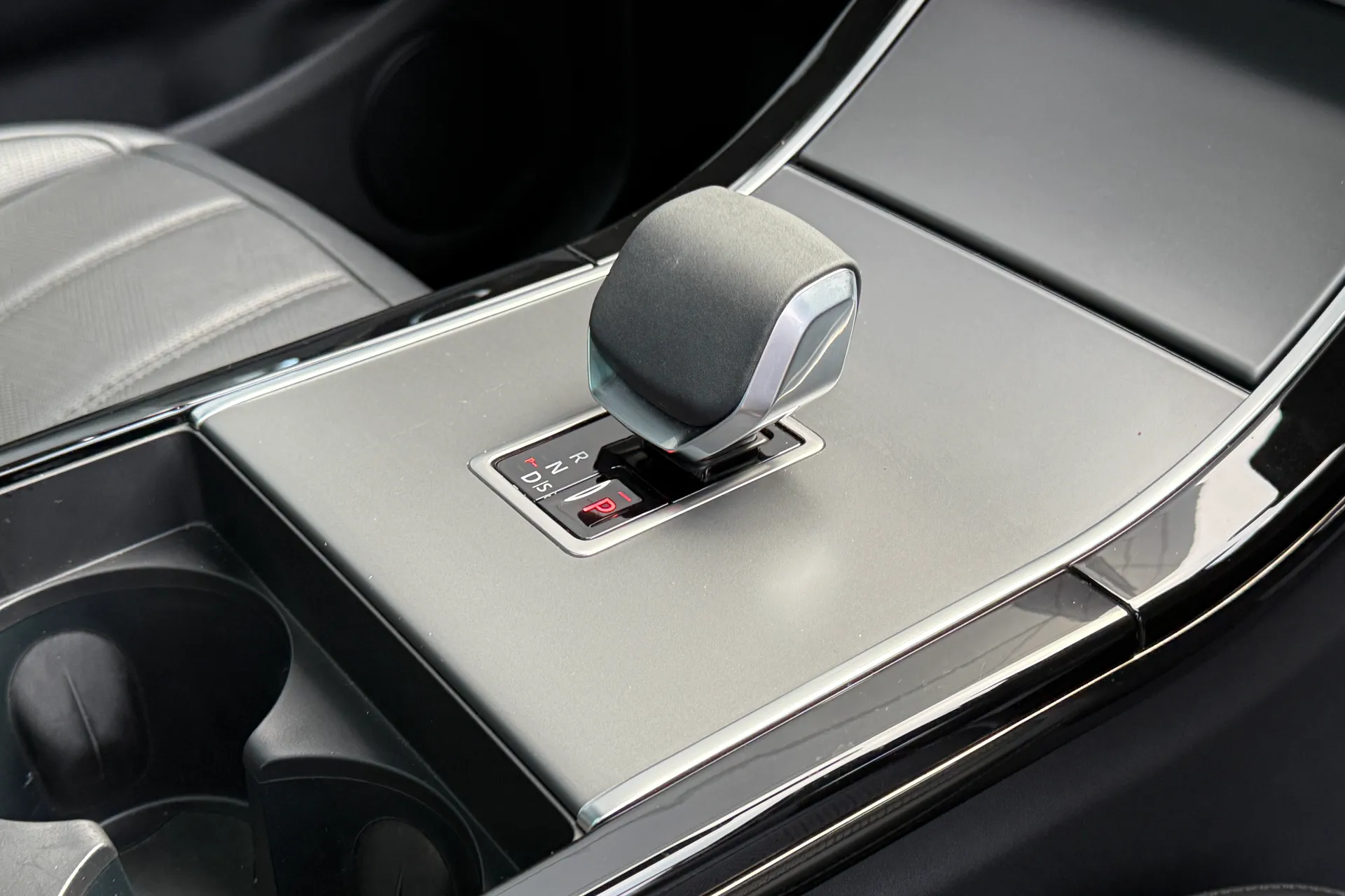 LAND ROVER RANGE ROVER EVOQUE thumbnail image number 16