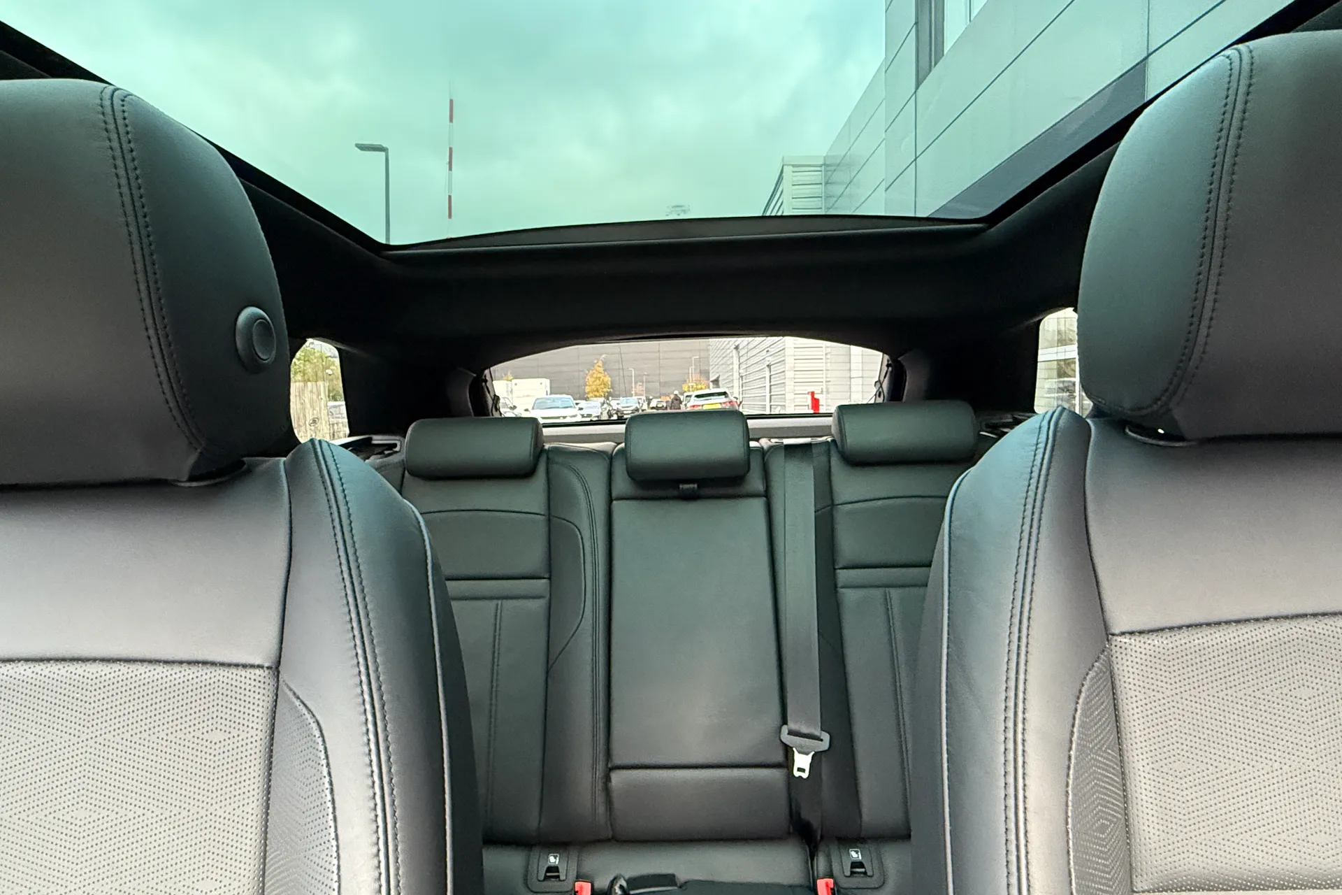 LAND ROVER RANGE ROVER EVOQUE thumbnail image number 30