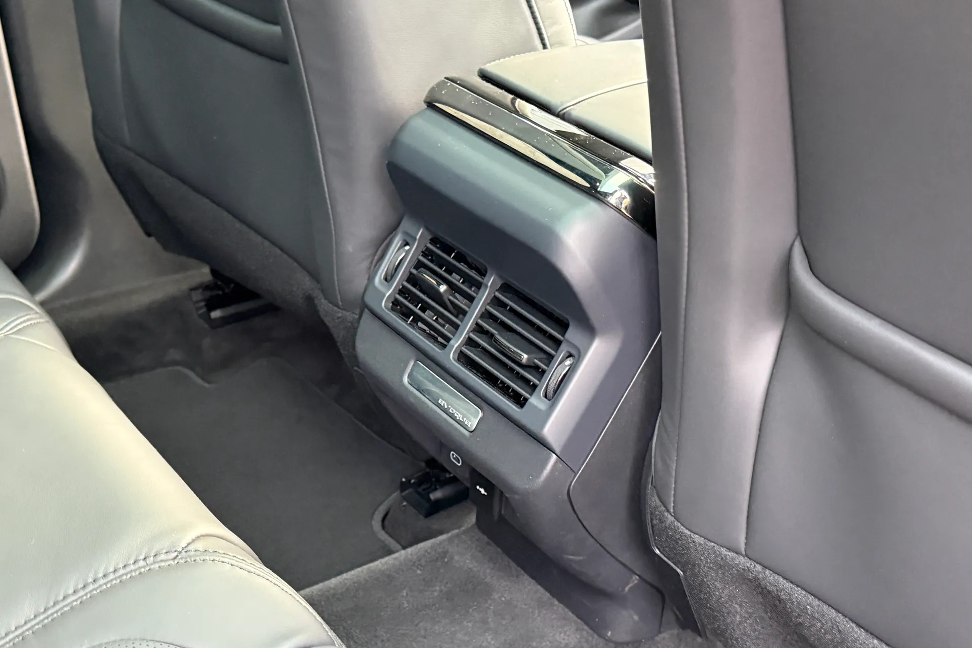 LAND ROVER RANGE ROVER EVOQUE thumbnail image number 29