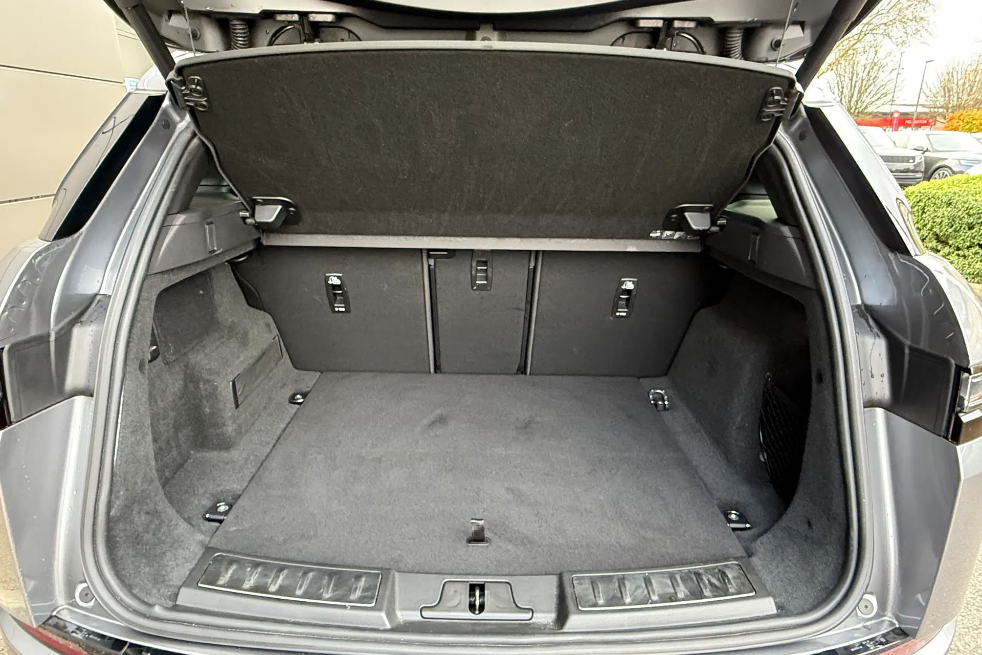 LAND ROVER RANGE ROVER EVOQUE thumbnail image number 22