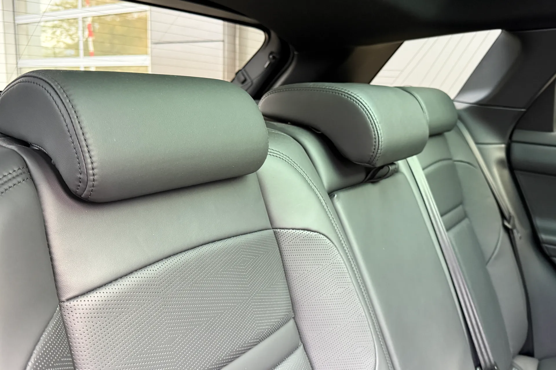 LAND ROVER RANGE ROVER EVOQUE thumbnail image number 25