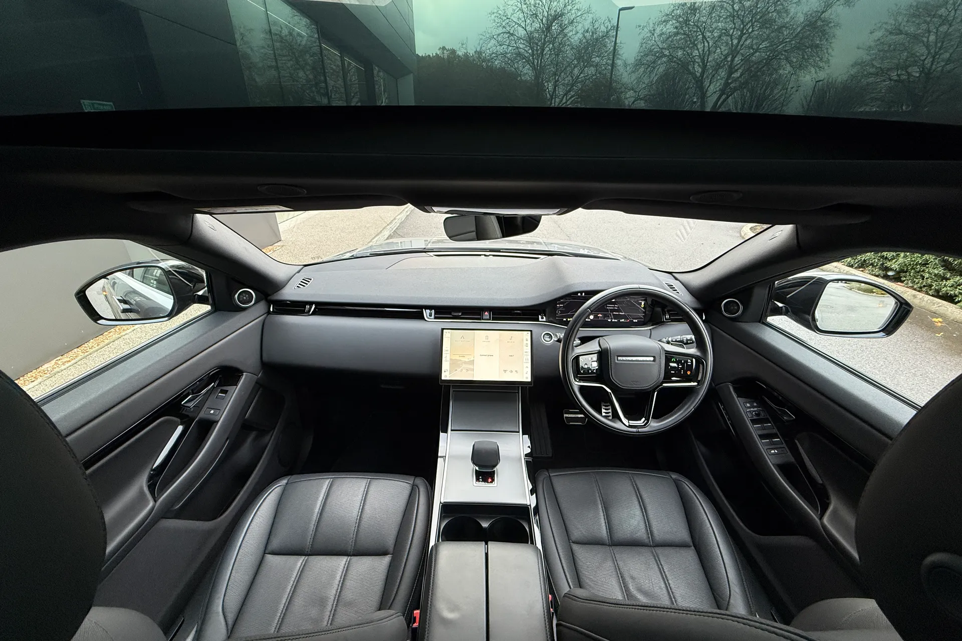 LAND ROVER RANGE ROVER EVOQUE thumbnail image number 3