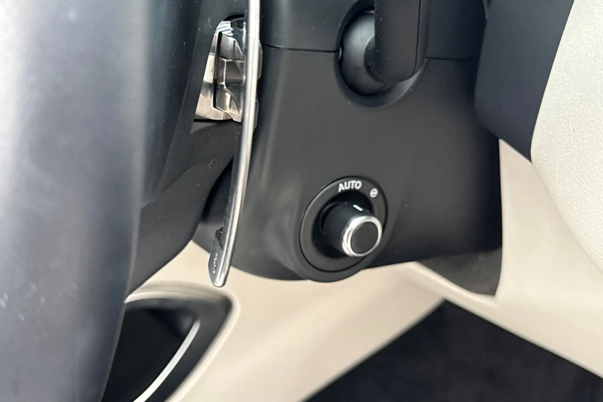 Jaguar F-PACE thumbnail image number 20