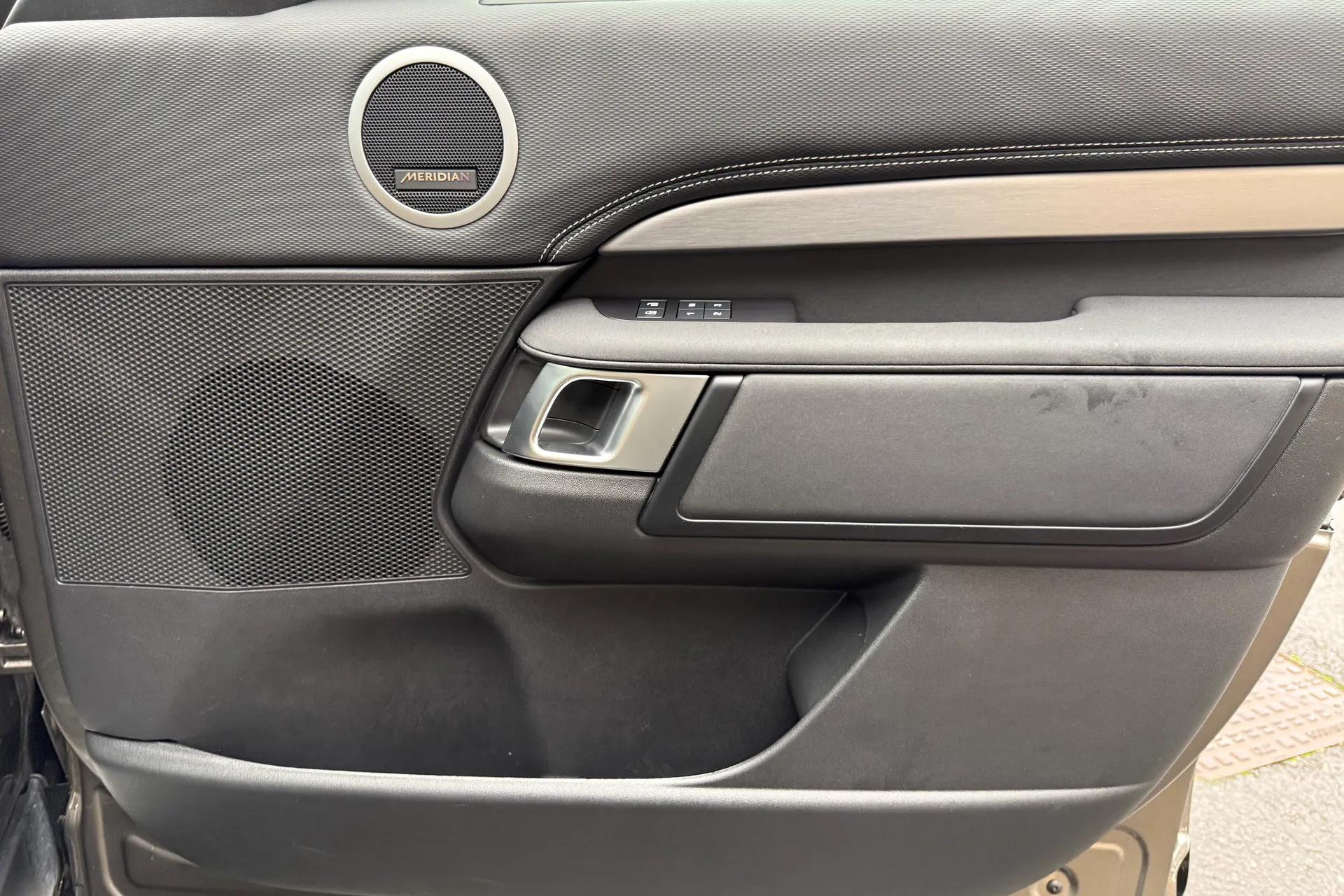 LAND ROVER DISCOVERY thumbnail image number 54