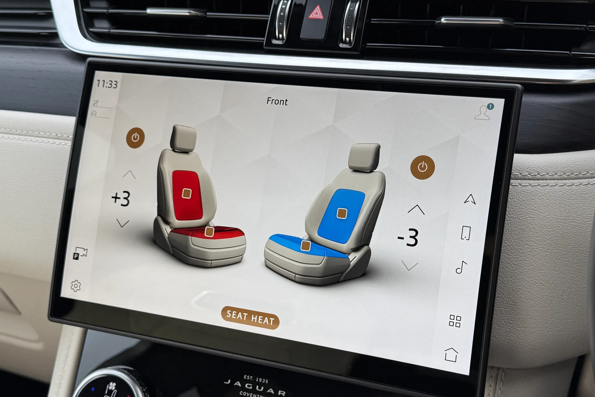 Jaguar F-PACE thumbnail image number 27