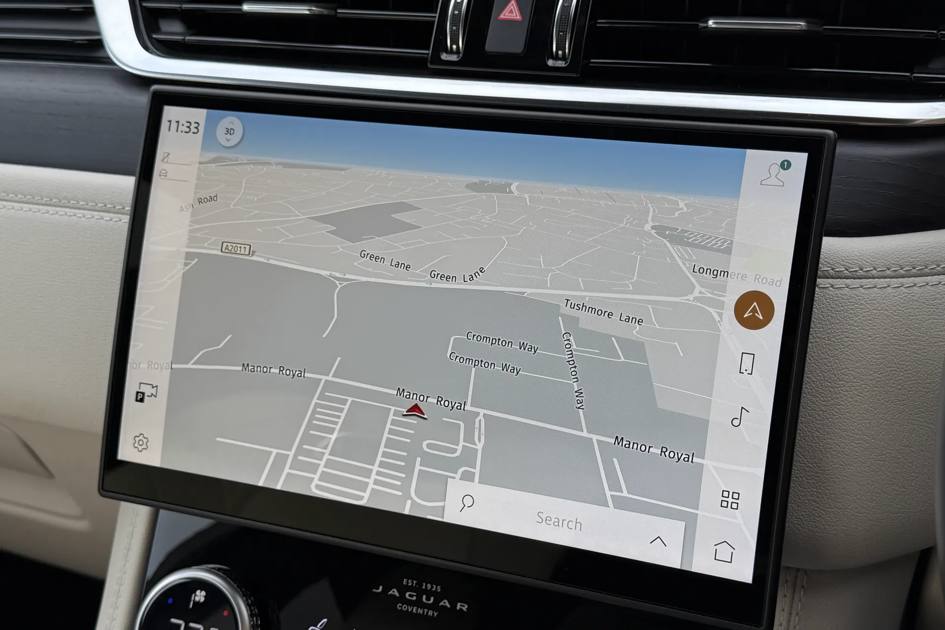 Jaguar F-PACE thumbnail image number 6