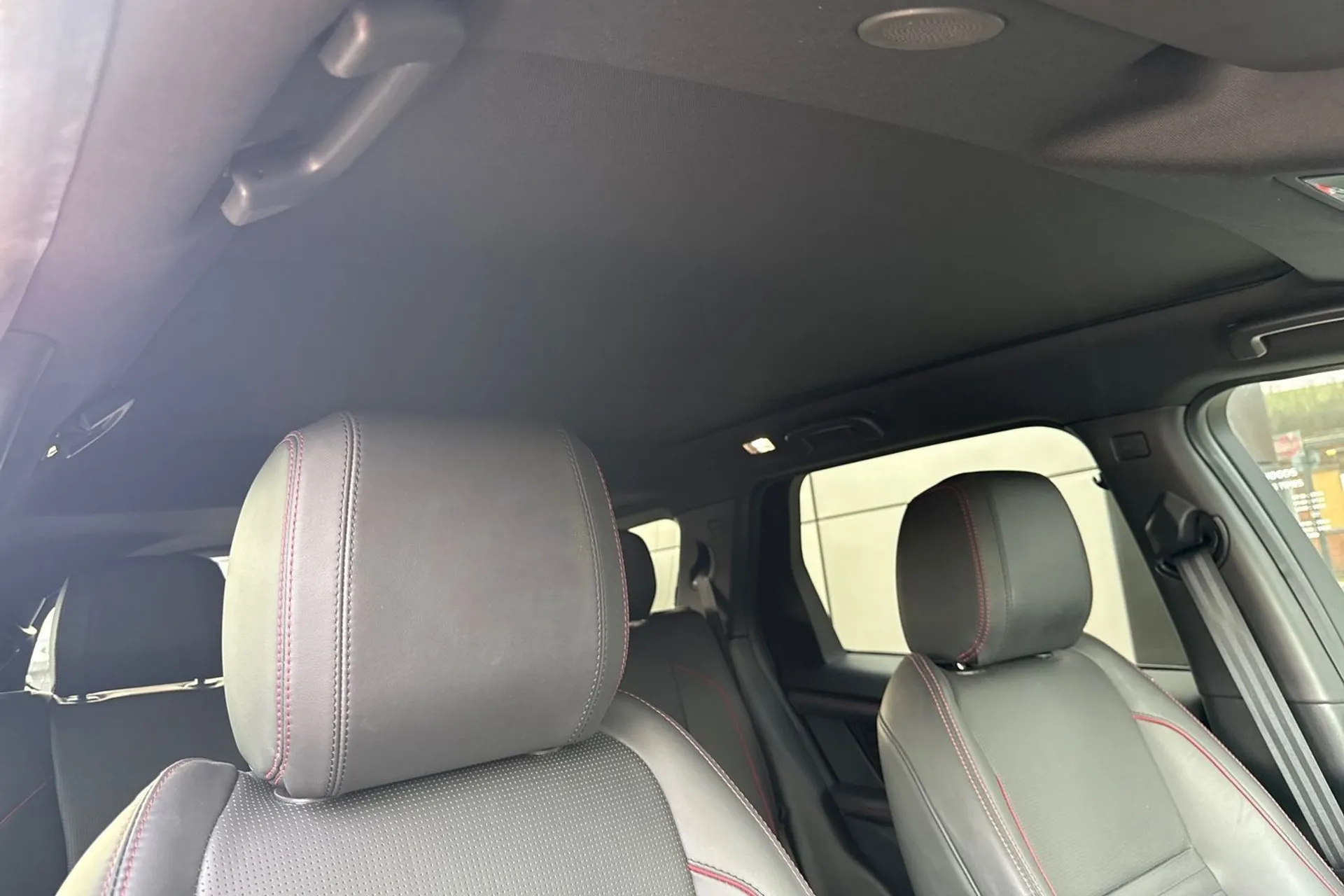 LAND ROVER DISCOVERY SPORT thumbnail image number 9