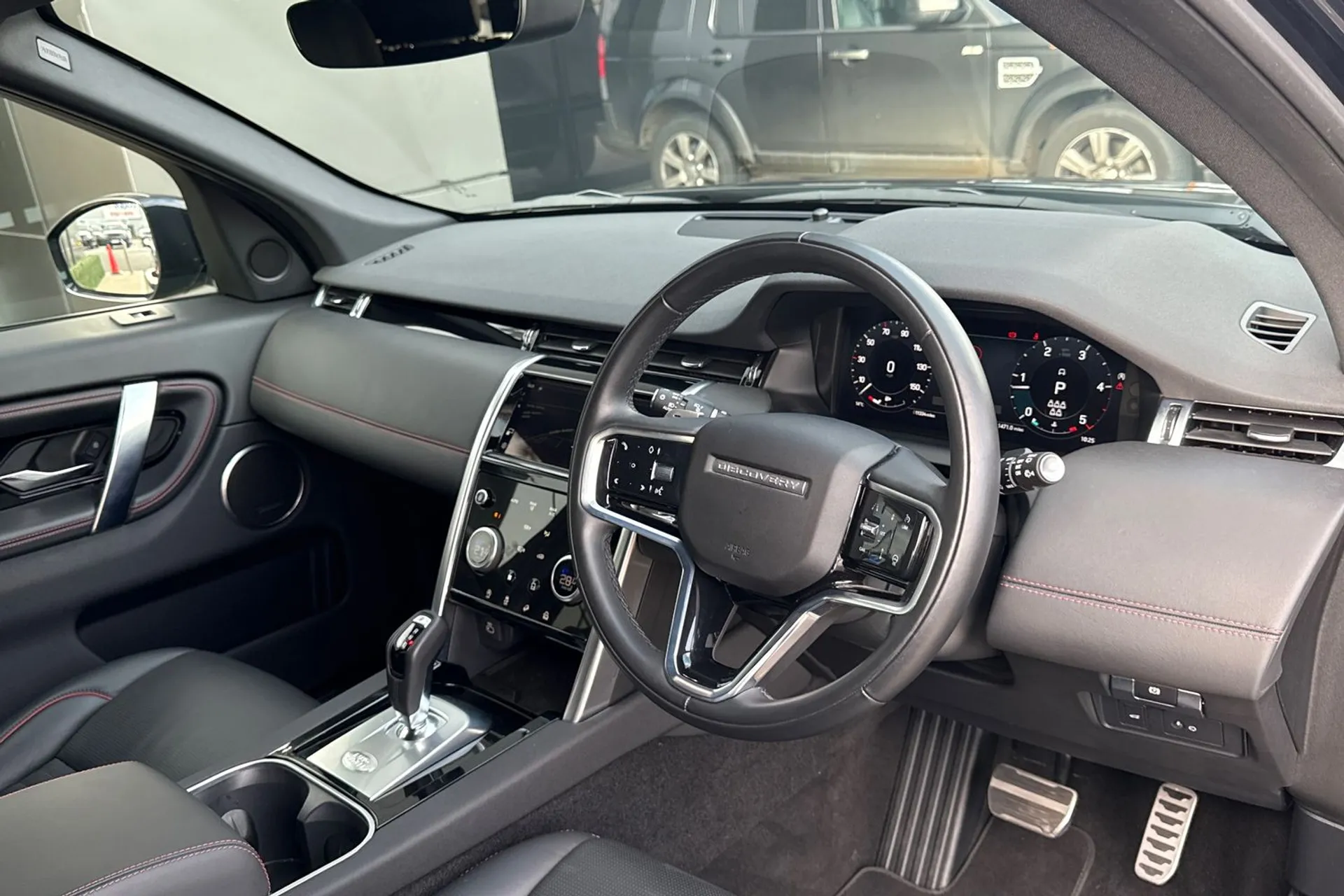 LAND ROVER DISCOVERY SPORT thumbnail image number 24