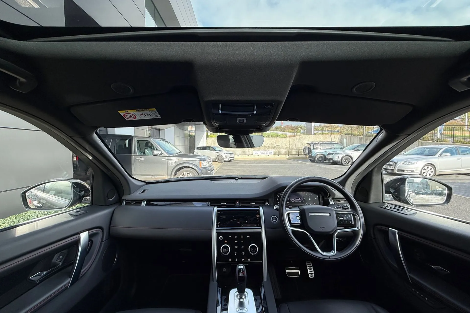 LAND ROVER DISCOVERY SPORT thumbnail image number 3