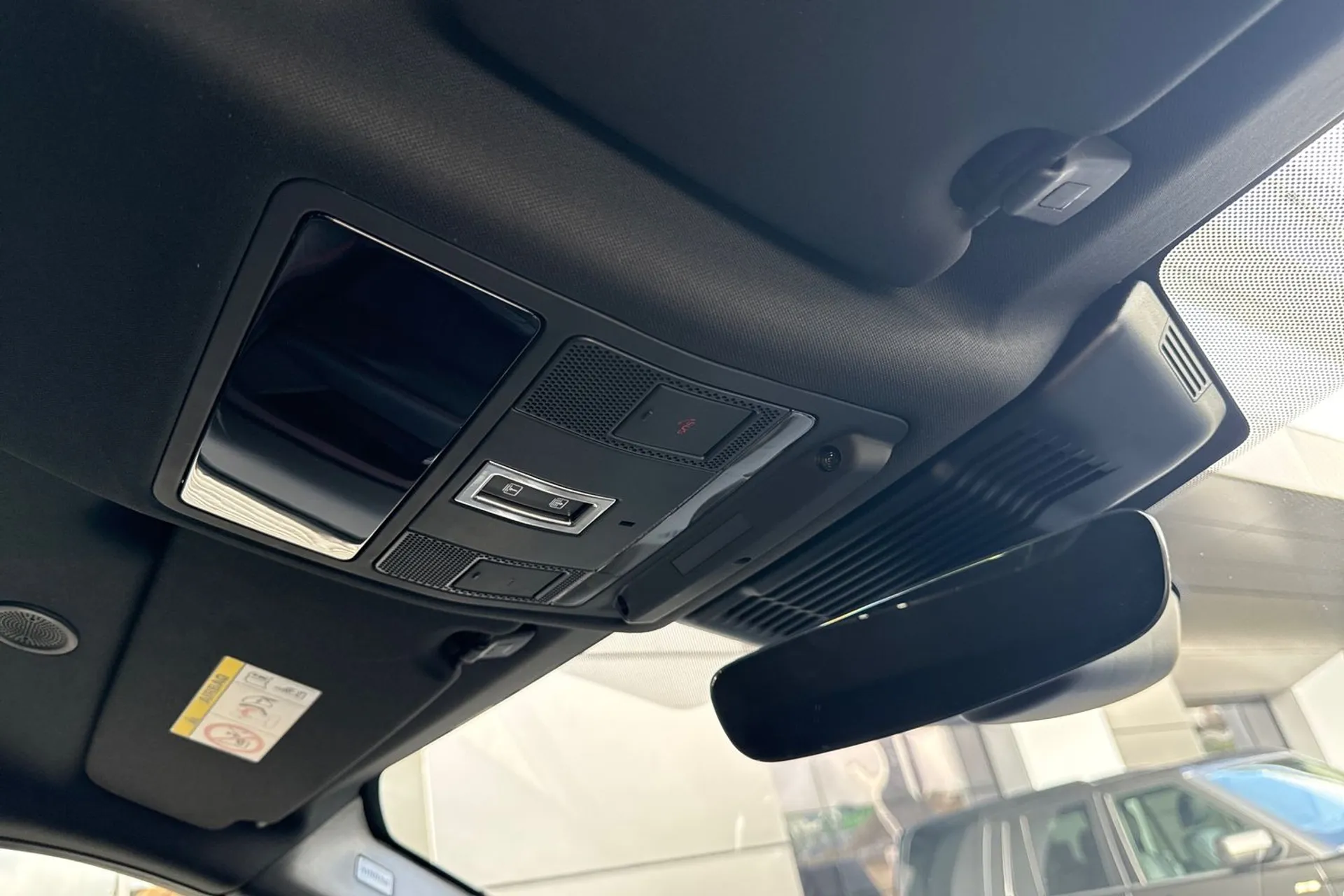 LAND ROVER DISCOVERY SPORT thumbnail image number 58