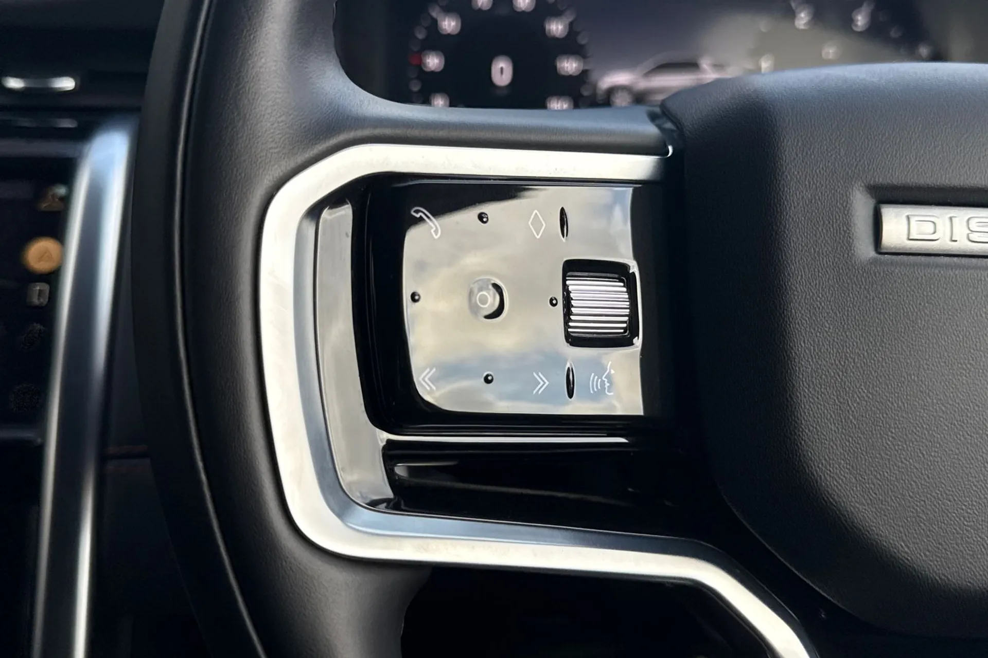 LAND ROVER DISCOVERY SPORT thumbnail image number 37