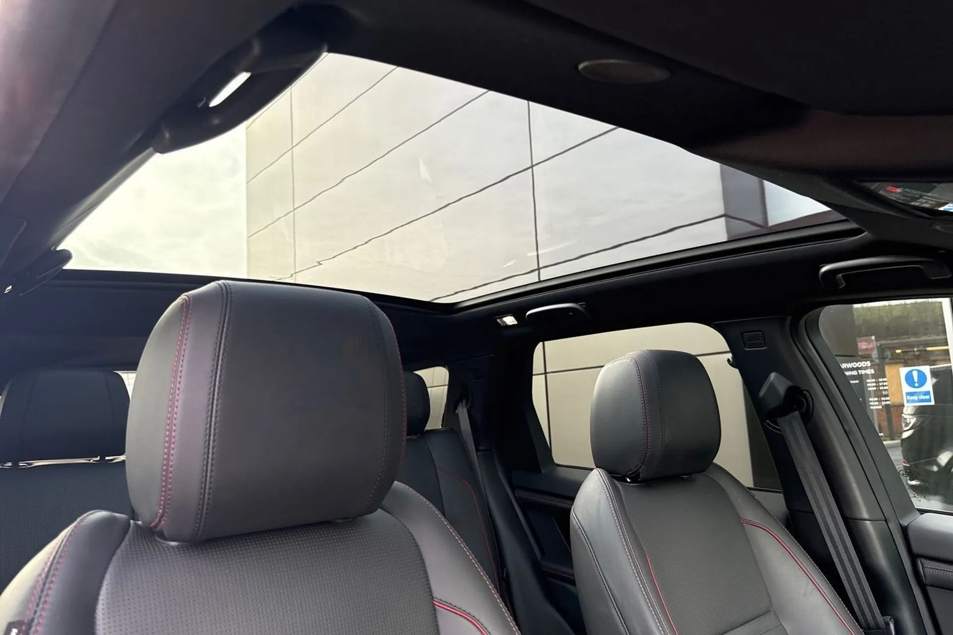 LAND ROVER DISCOVERY SPORT thumbnail image number 10