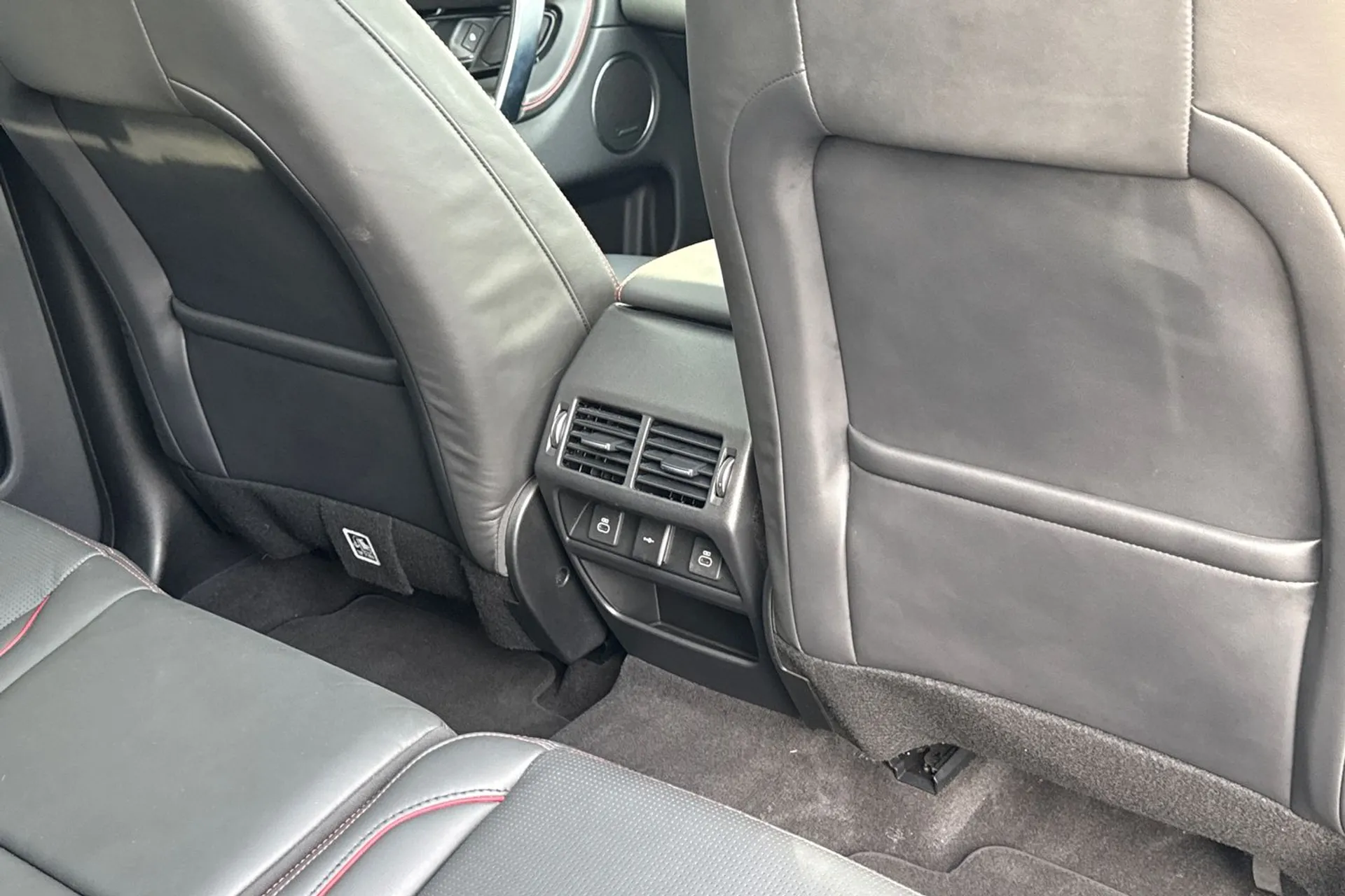 LAND ROVER DISCOVERY SPORT thumbnail image number 50