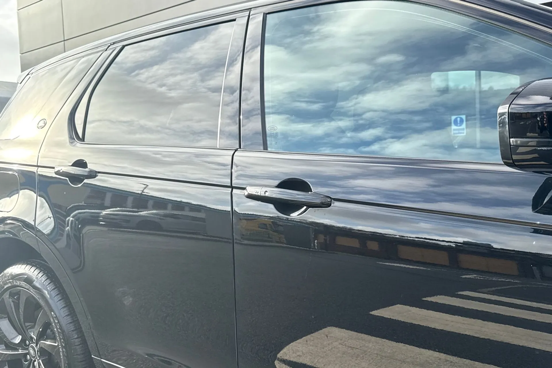 LAND ROVER DISCOVERY SPORT thumbnail image number 30