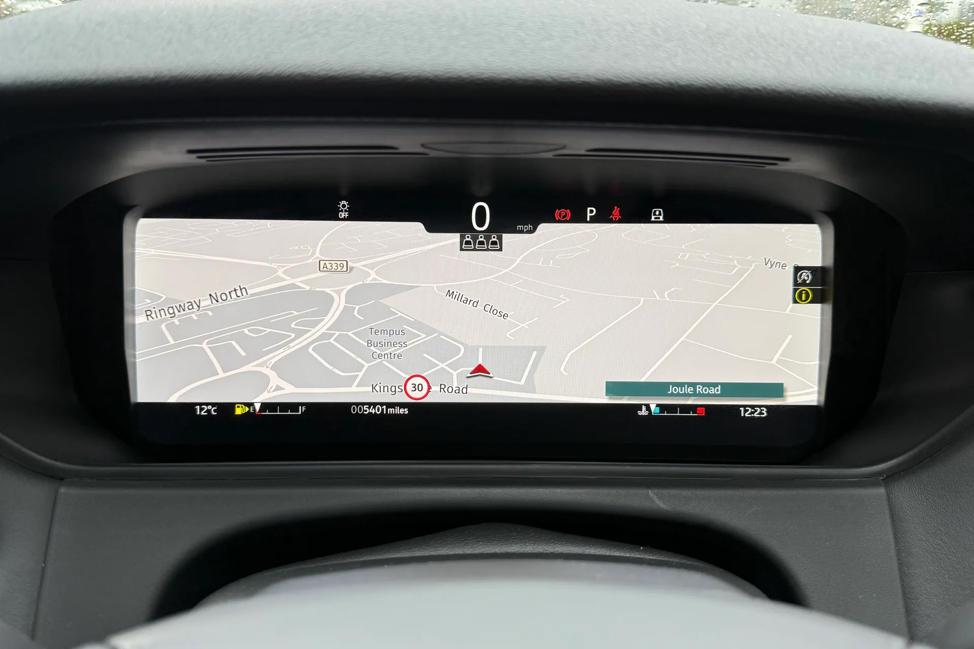 LAND ROVER RANGE ROVER VELAR thumbnail image number 22