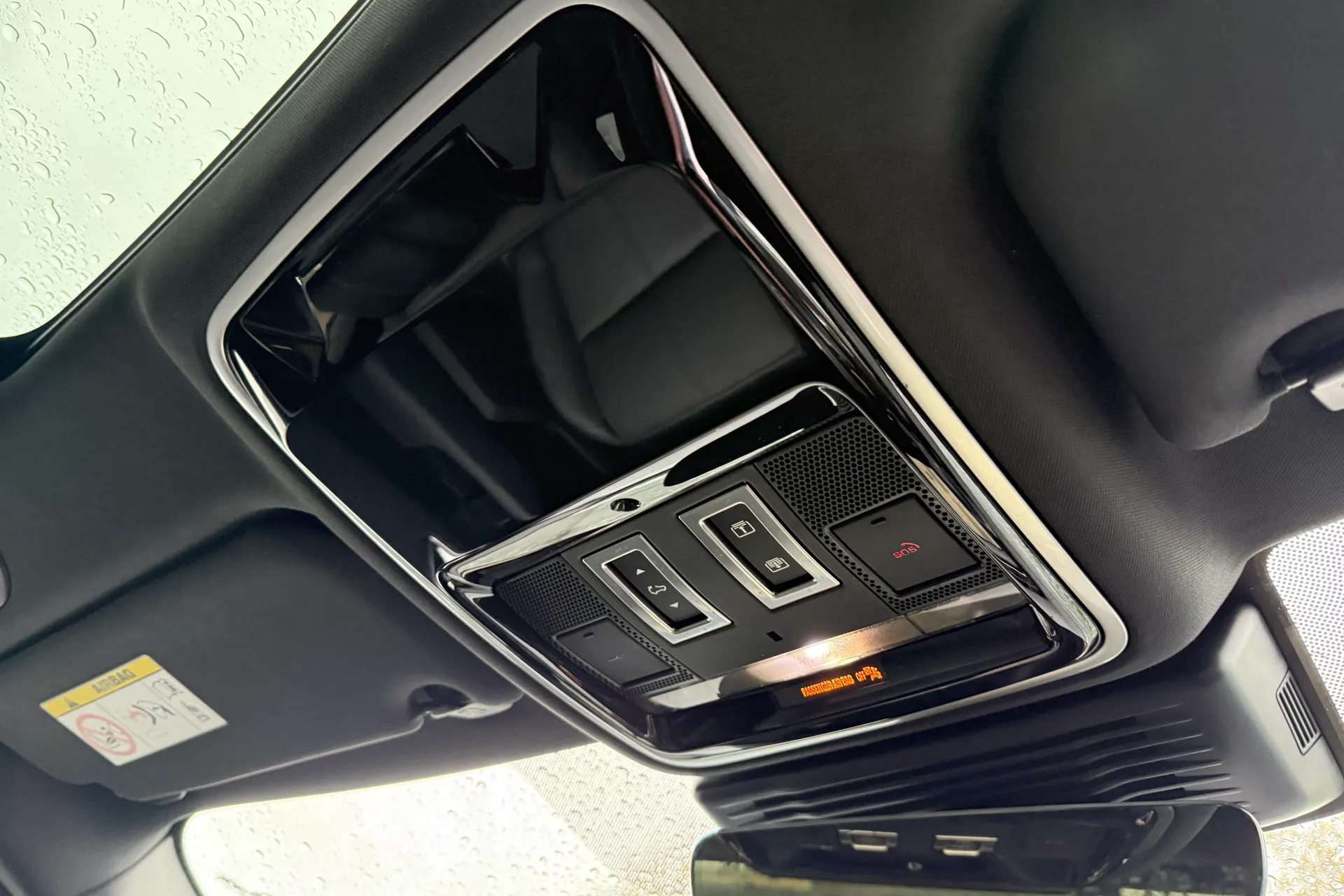 LAND ROVER RANGE ROVER VELAR thumbnail image number 52