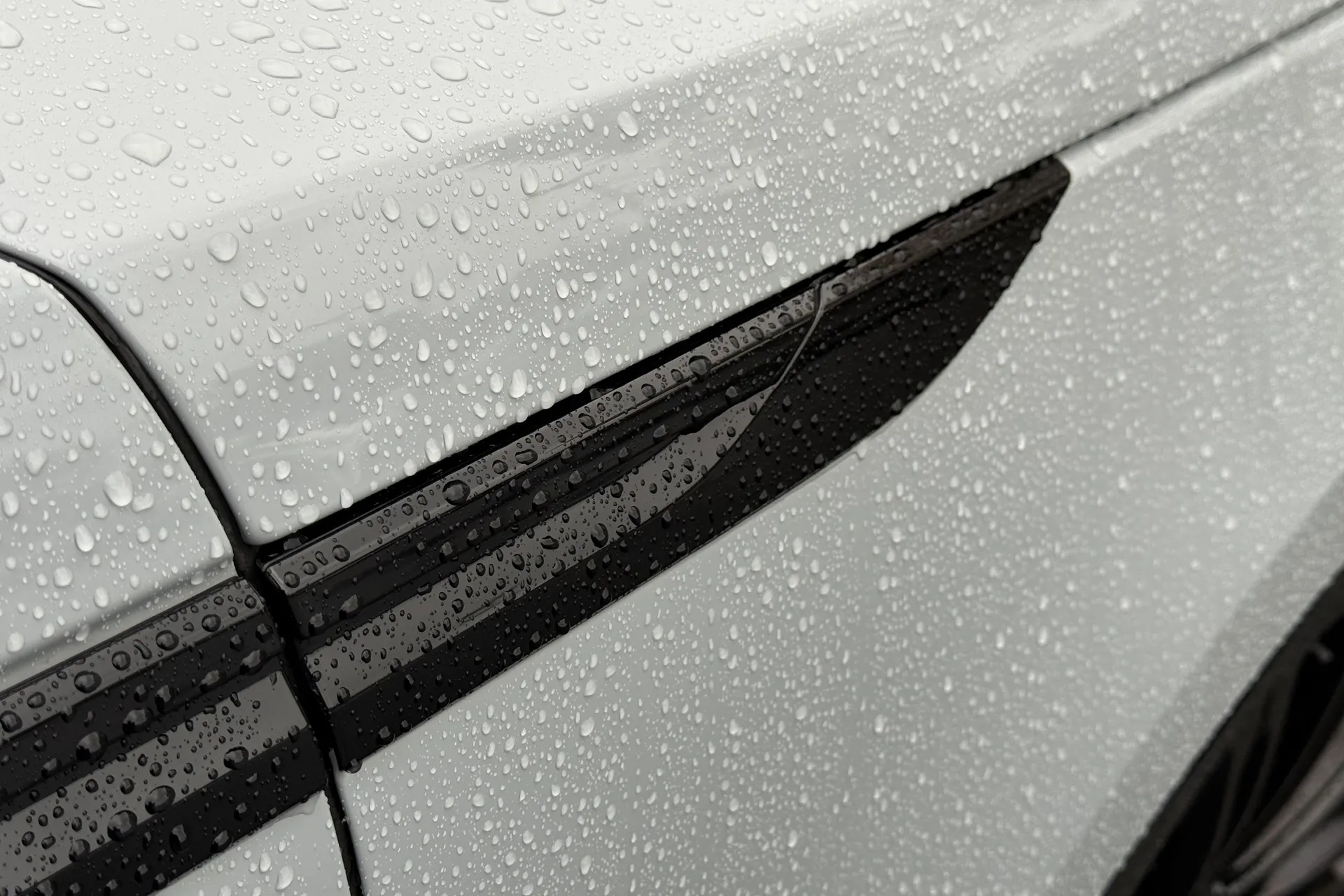 LAND ROVER RANGE ROVER VELAR thumbnail image number 56